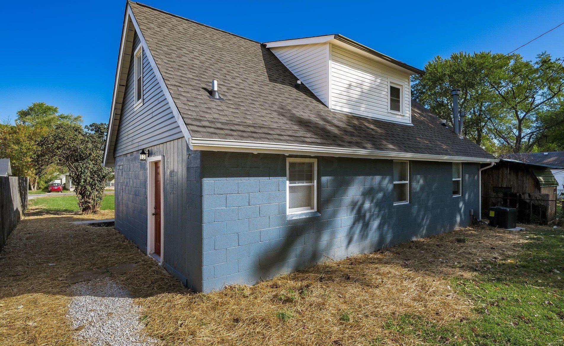 2037 Sale Rd, Columbus OH  43224-2438 exterior