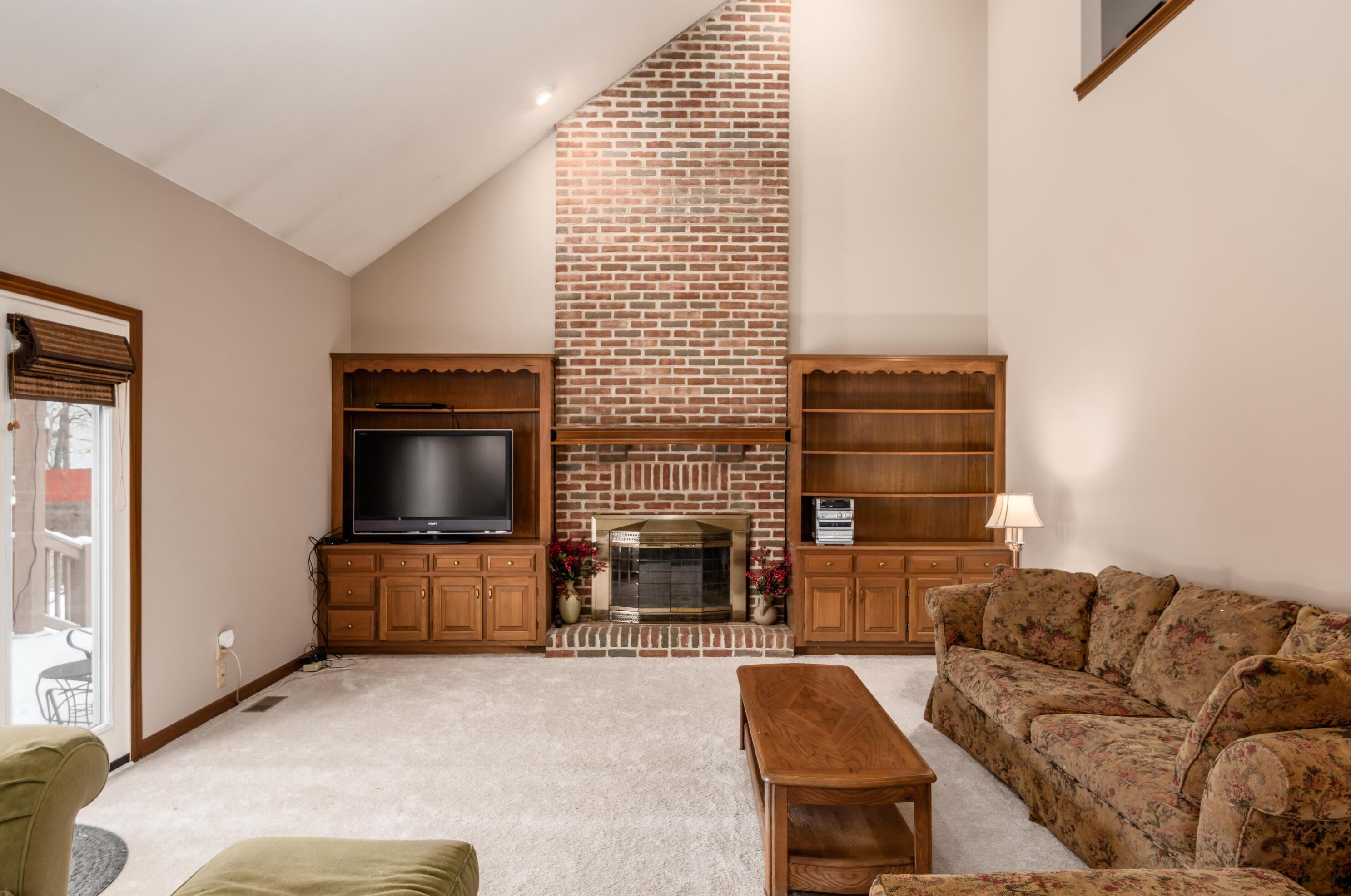 359 Windcroft Dr, Westerville OH  43082-6219 exterior