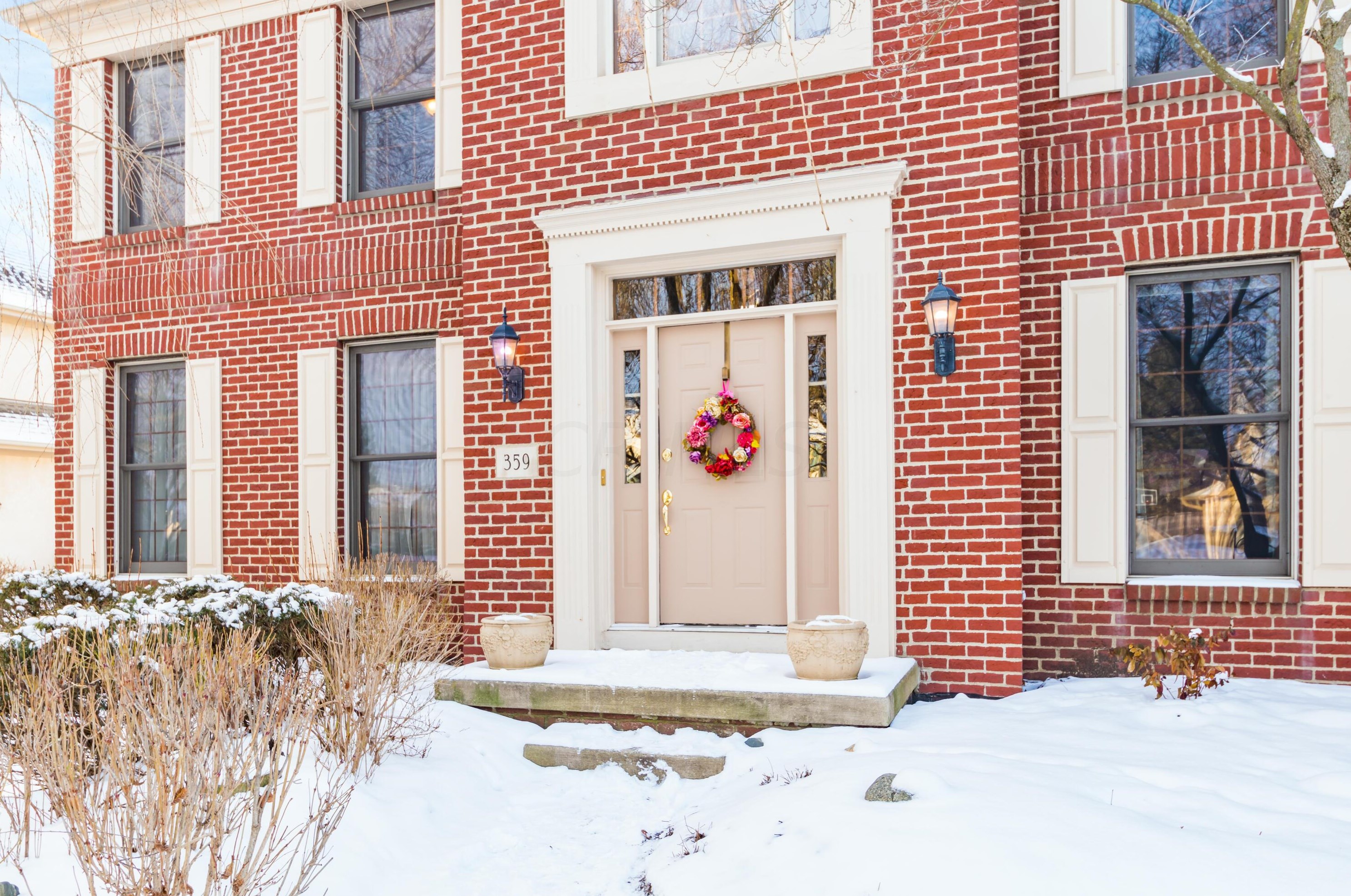 359 Windcroft Dr, Westerville, OH 43082-6219