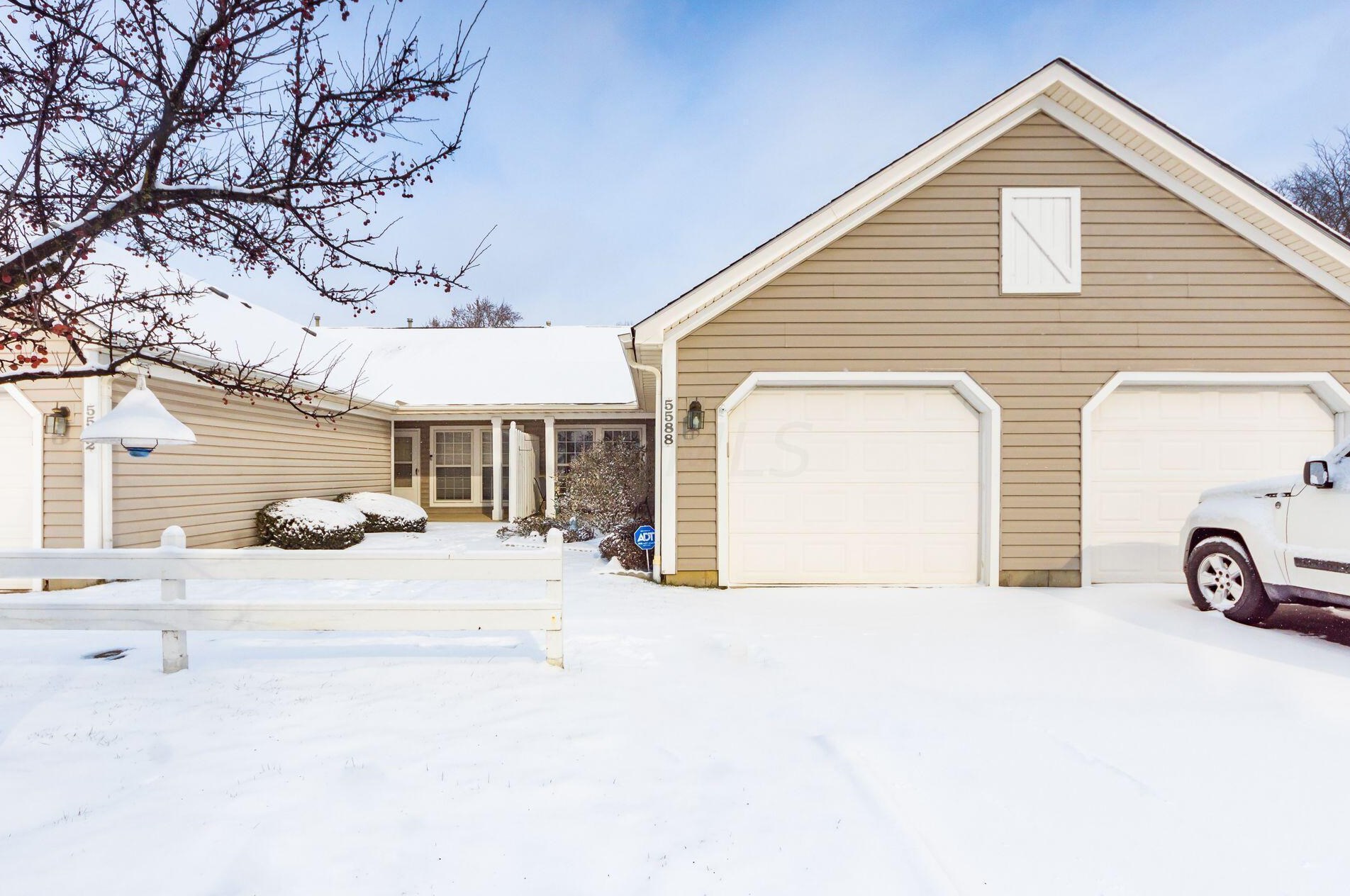 5588 Parkshire Dr, Columbus, OH 43229-9354