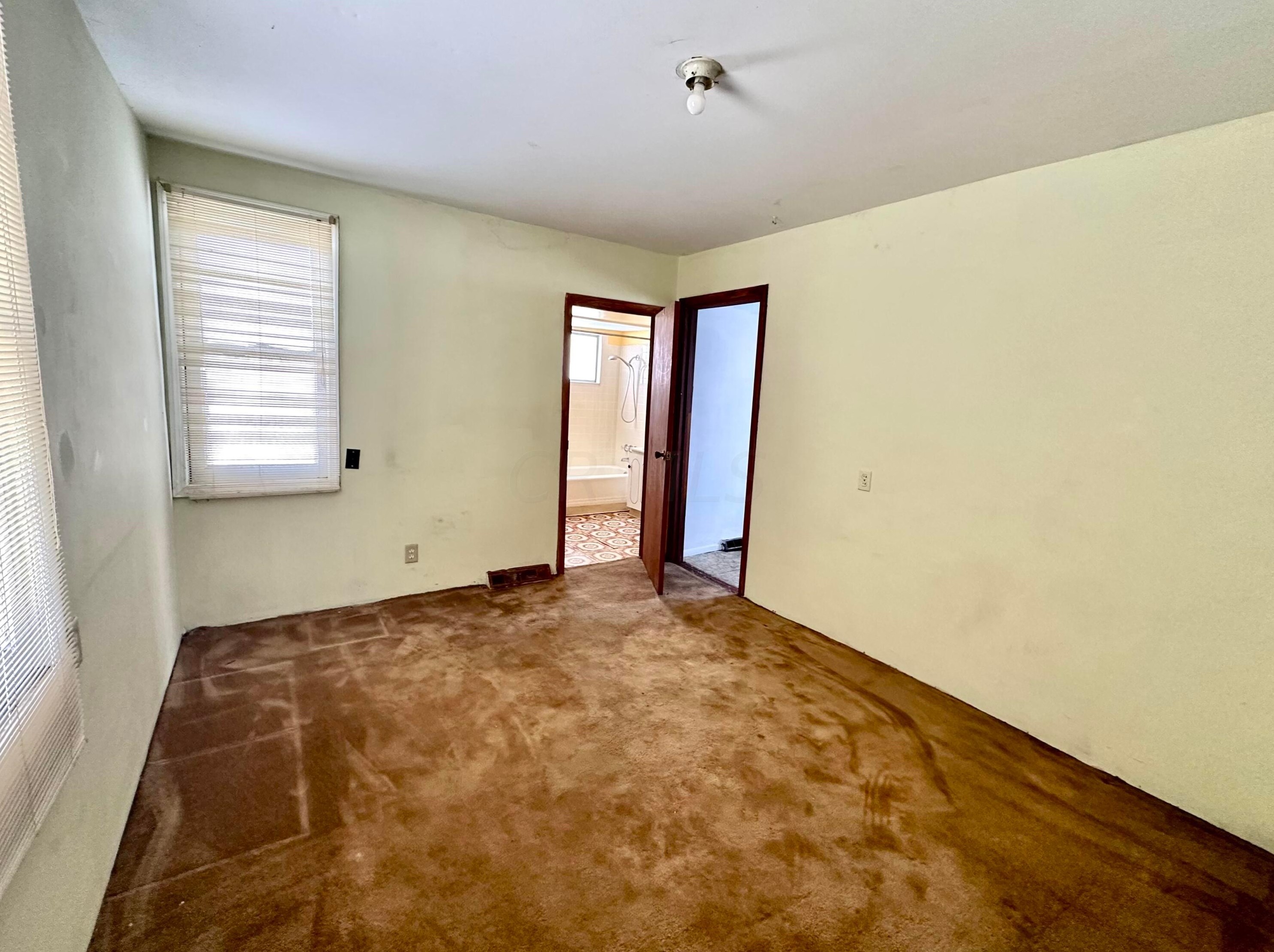 1288 Hart Rd, Columbus OH 43223-3324 exterior