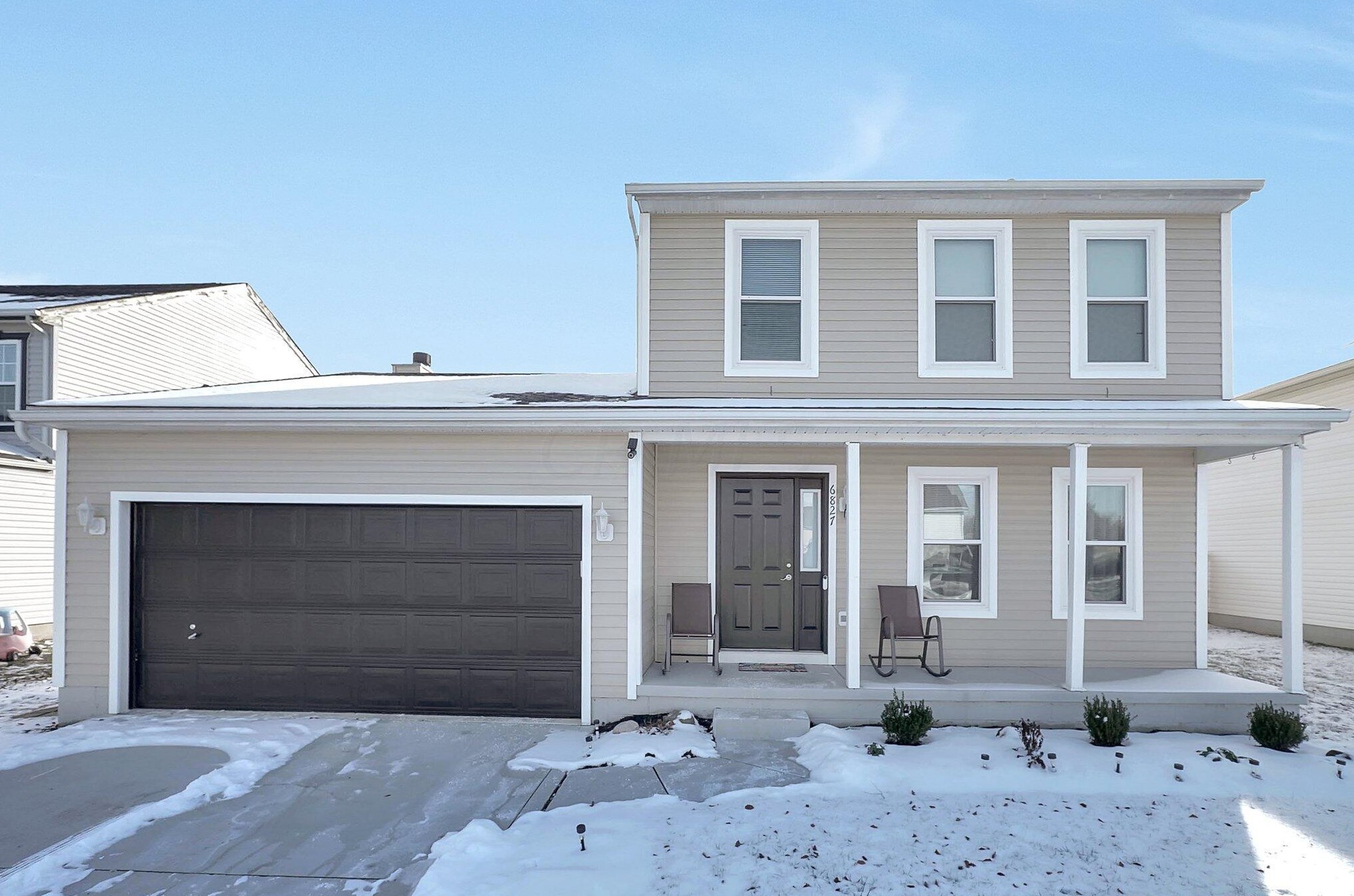 6827 Magdalena Ln, Cnl Wnchstr OH  43110-8332 exterior