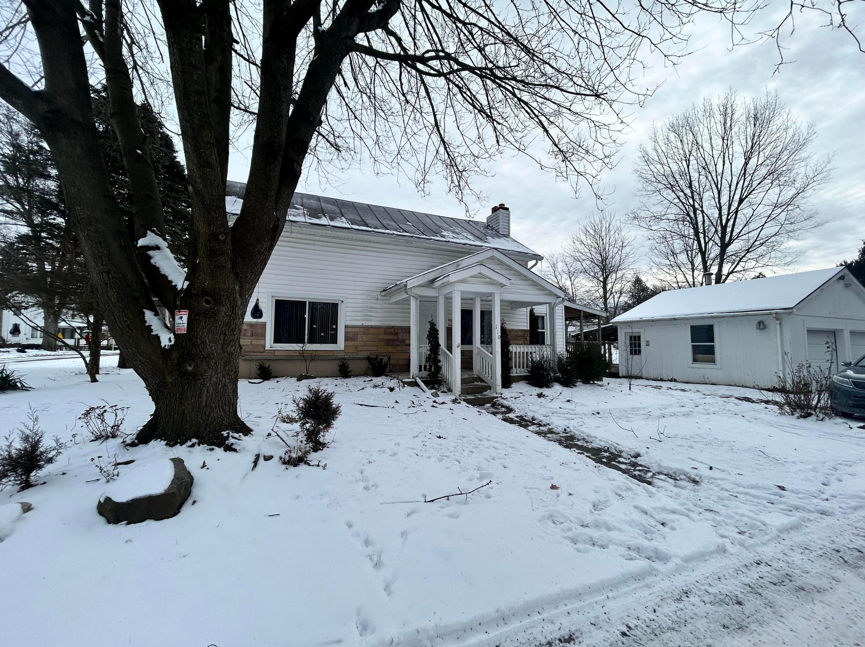110 Vine St, Edison, OH 43320-9604