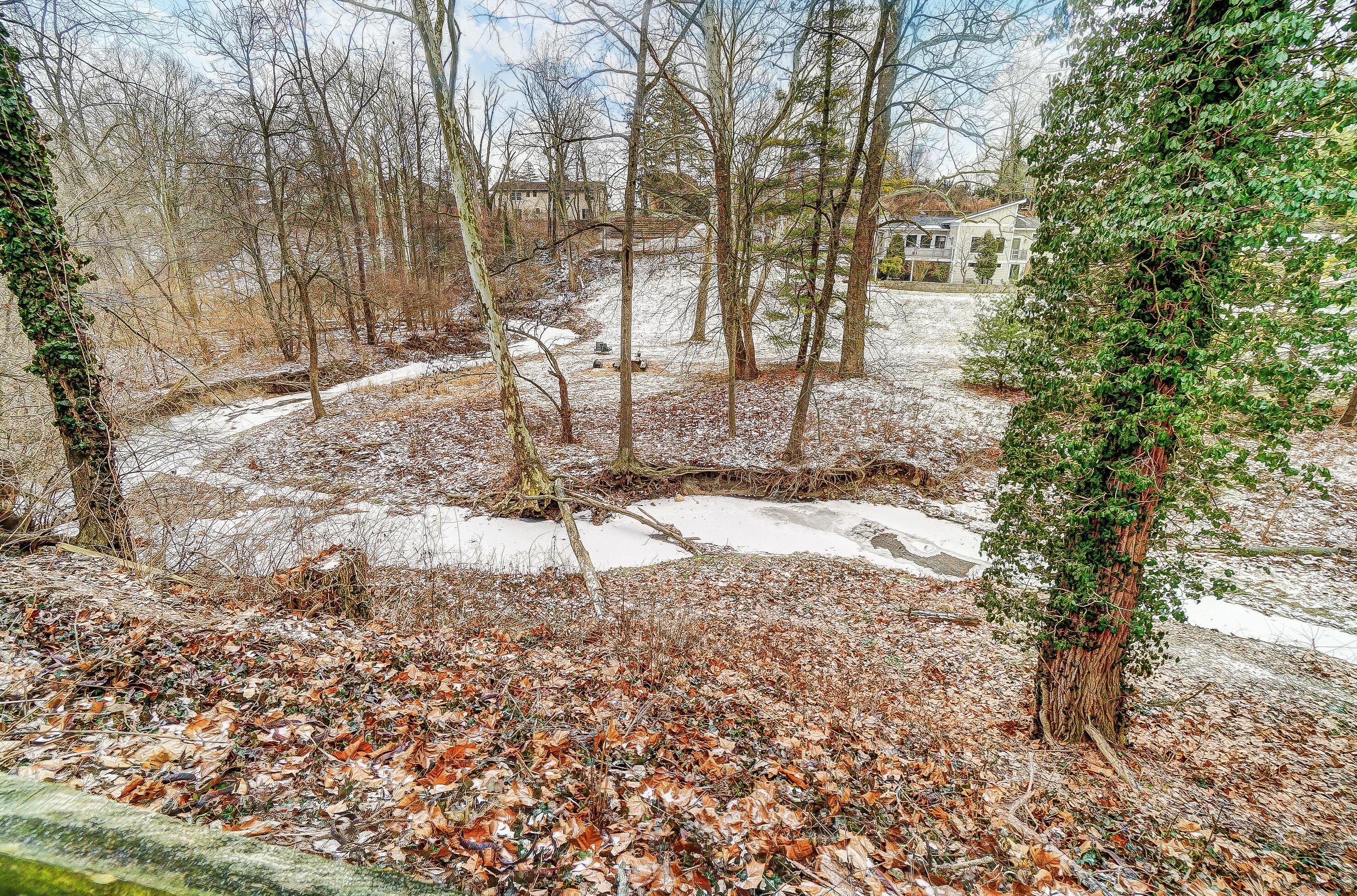 6310 Linworth Rd, Columbus OH  43085-2855 exterior