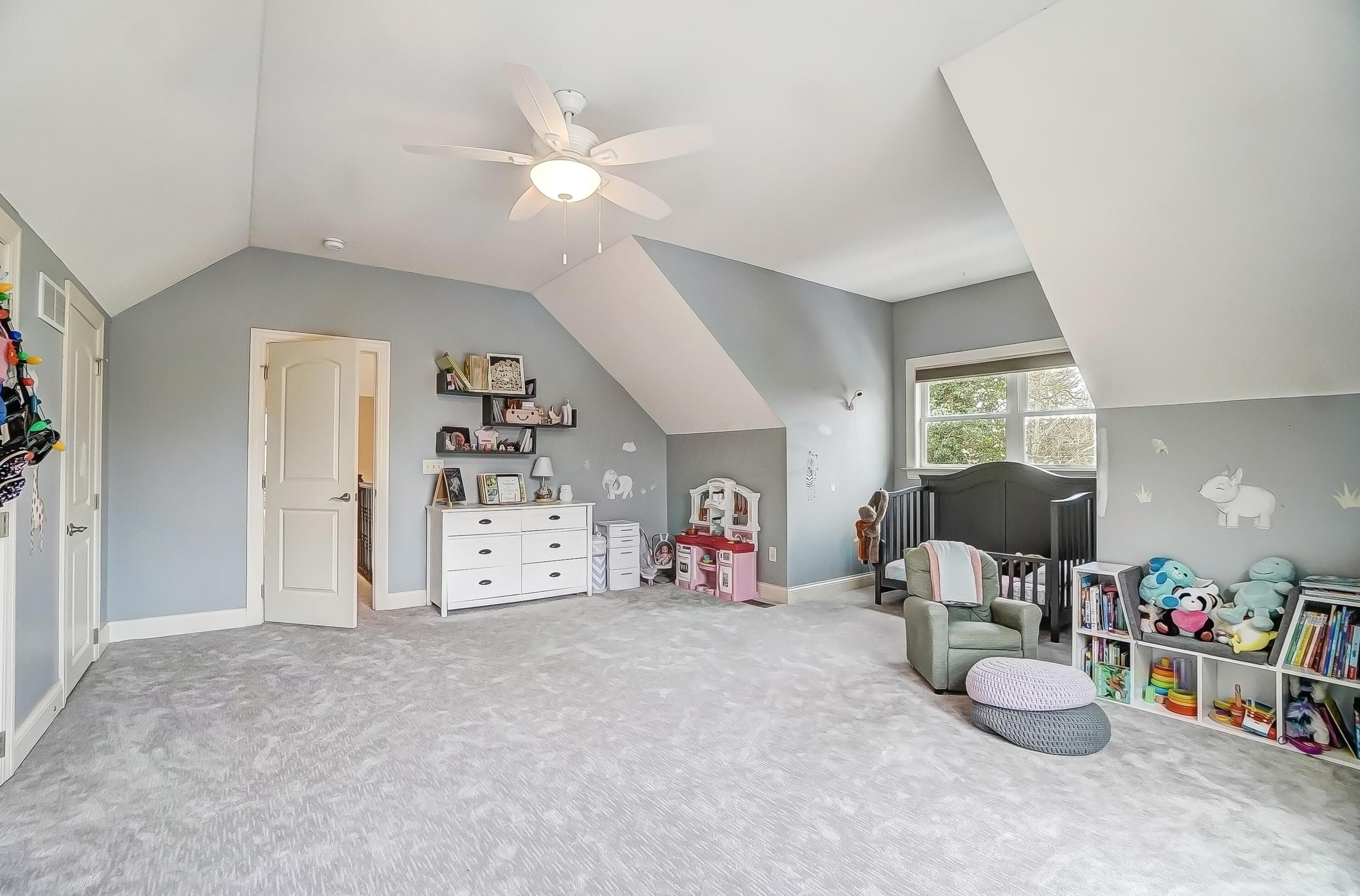 6310 Linworth Rd, Columbus OH  43085-2855 exterior