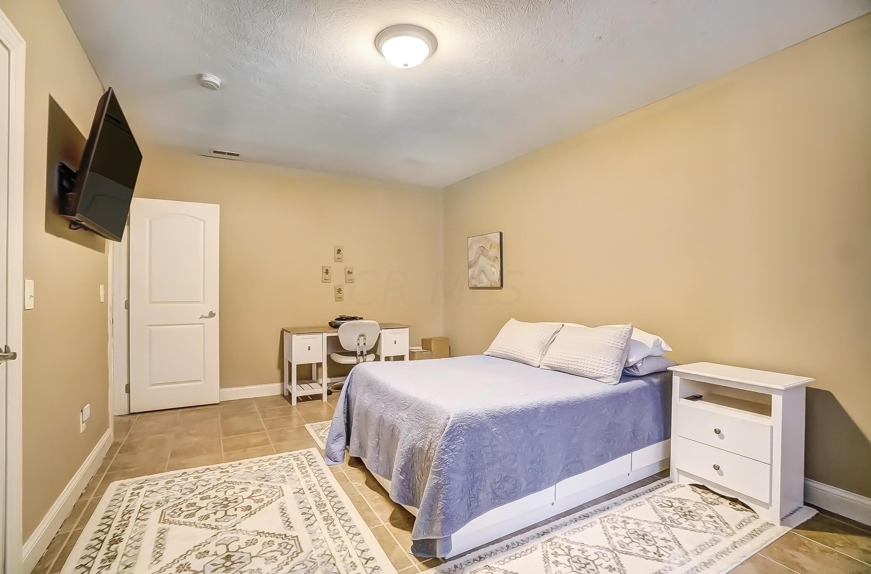 6310 Linworth Rd, Columbus OH  43085-2855 exterior