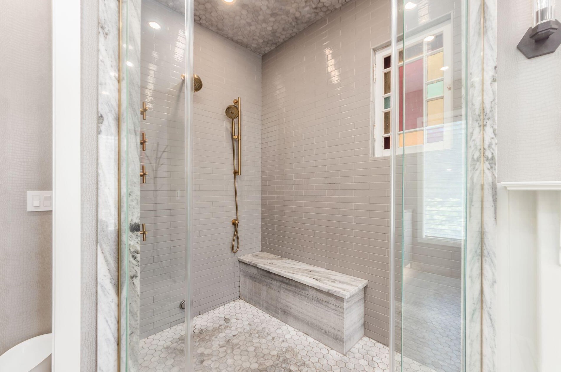 754 Neil Ave, Columbus OH 43201-2321 exterior