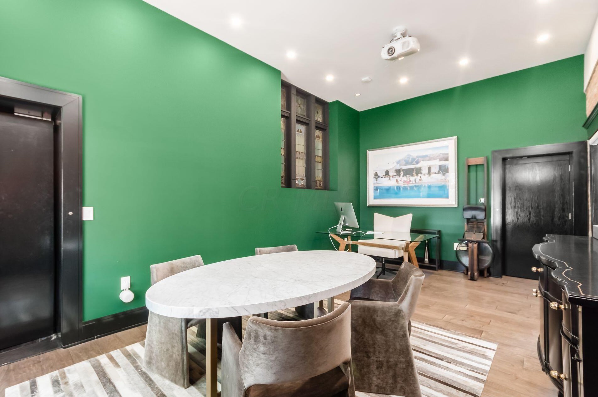 754 Neil Ave, Columbus OH 43201-2321 exterior