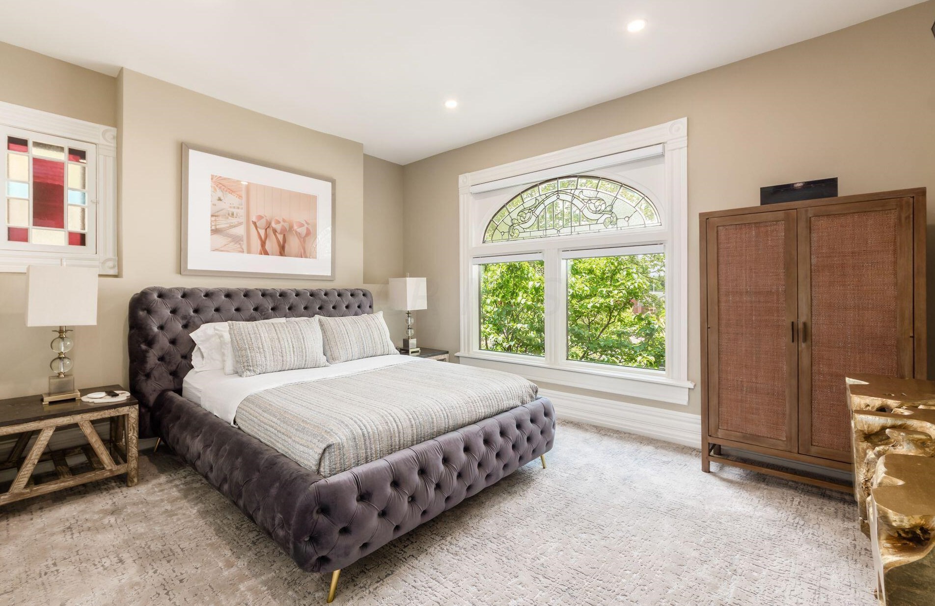 754 Neil Ave, Columbus OH 43201-2321 exterior