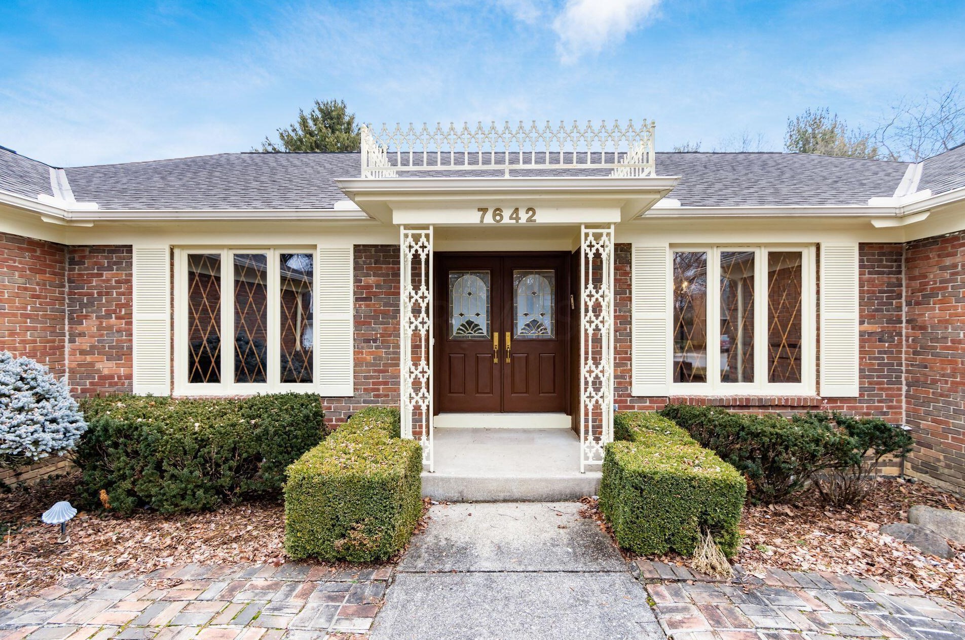 7642 Cherryfield Pl, Columbus, OH 43235-1709