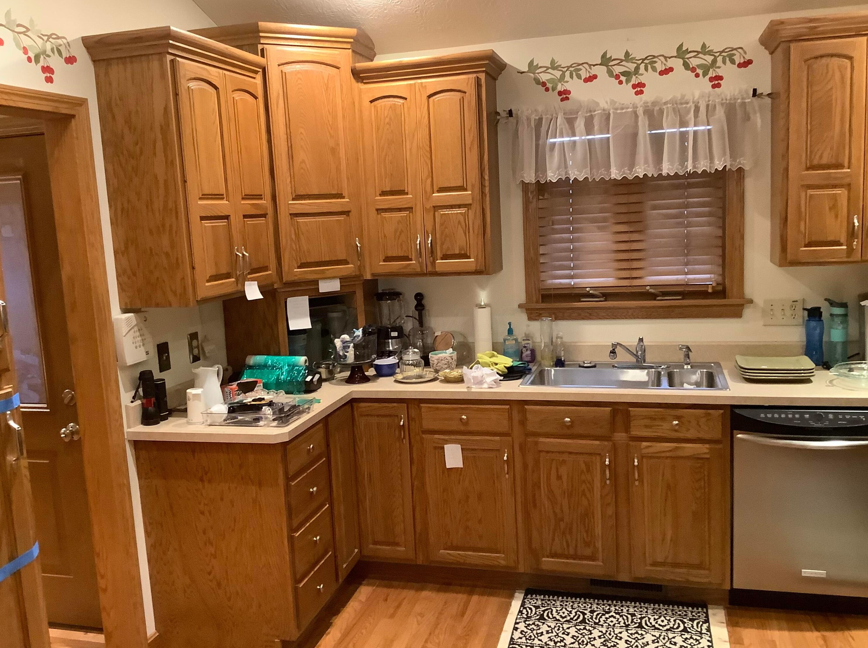 330 Main St, London, OH 43140-9339