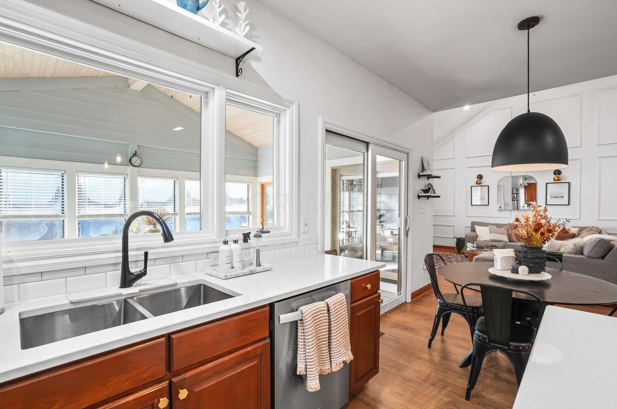 400 Bailey Pl, Columbus OH  43235-4632 exterior