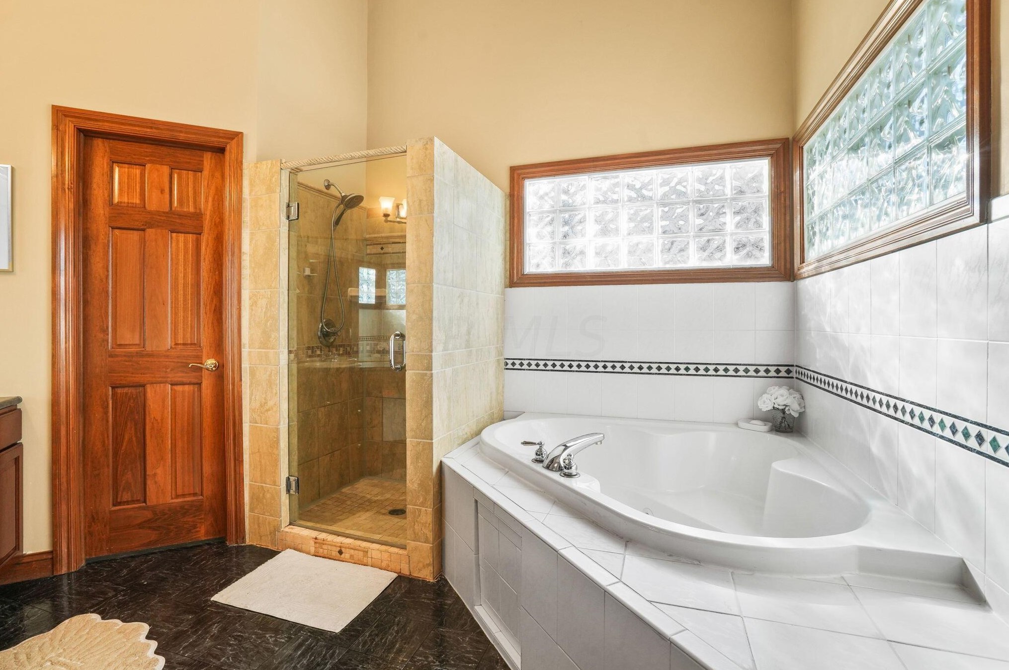 400 Bailey Pl, Columbus OH  43235-4632 exterior