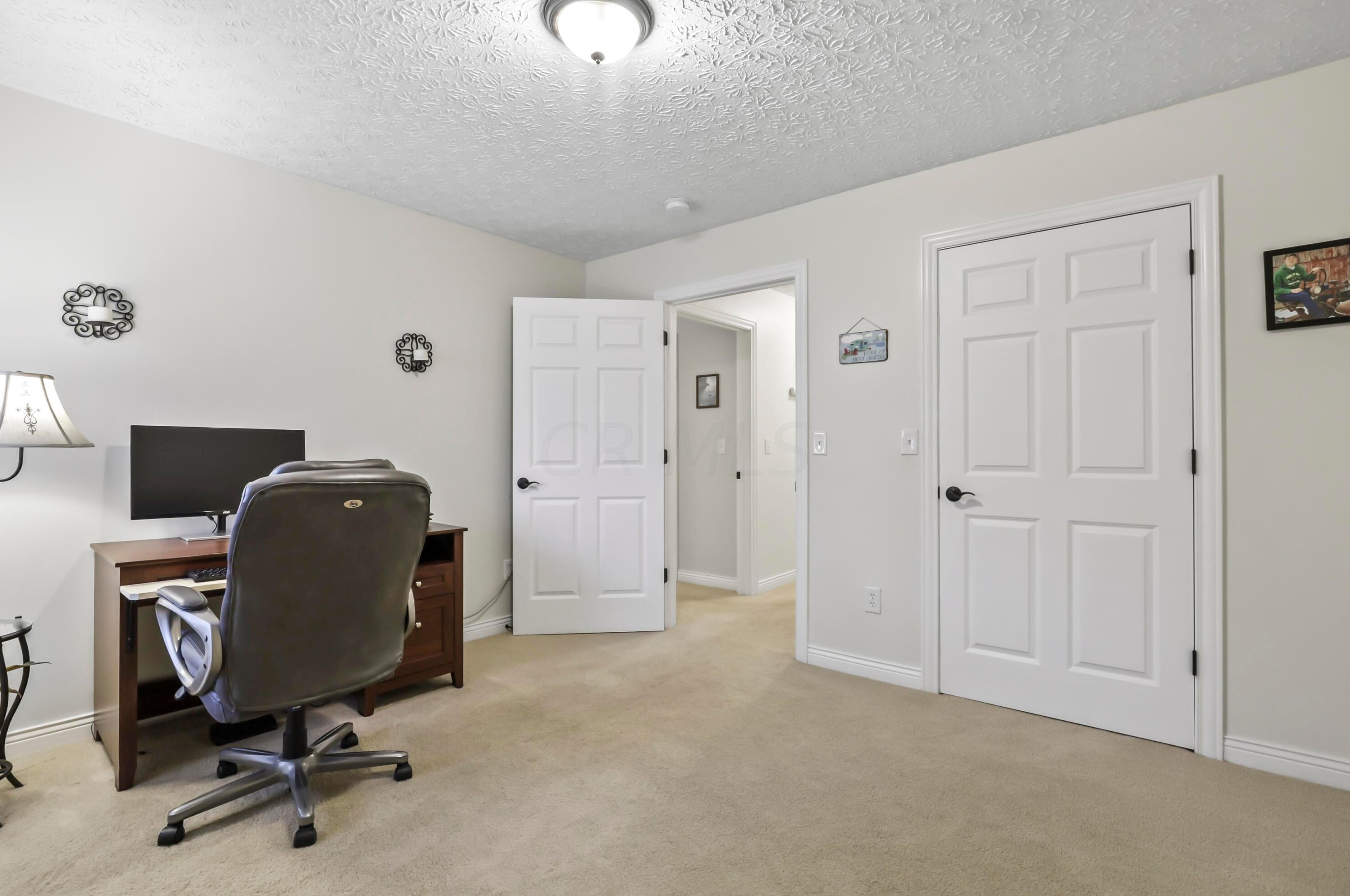 374 Crescent Ct, Westerville OH  43081-2664 exterior