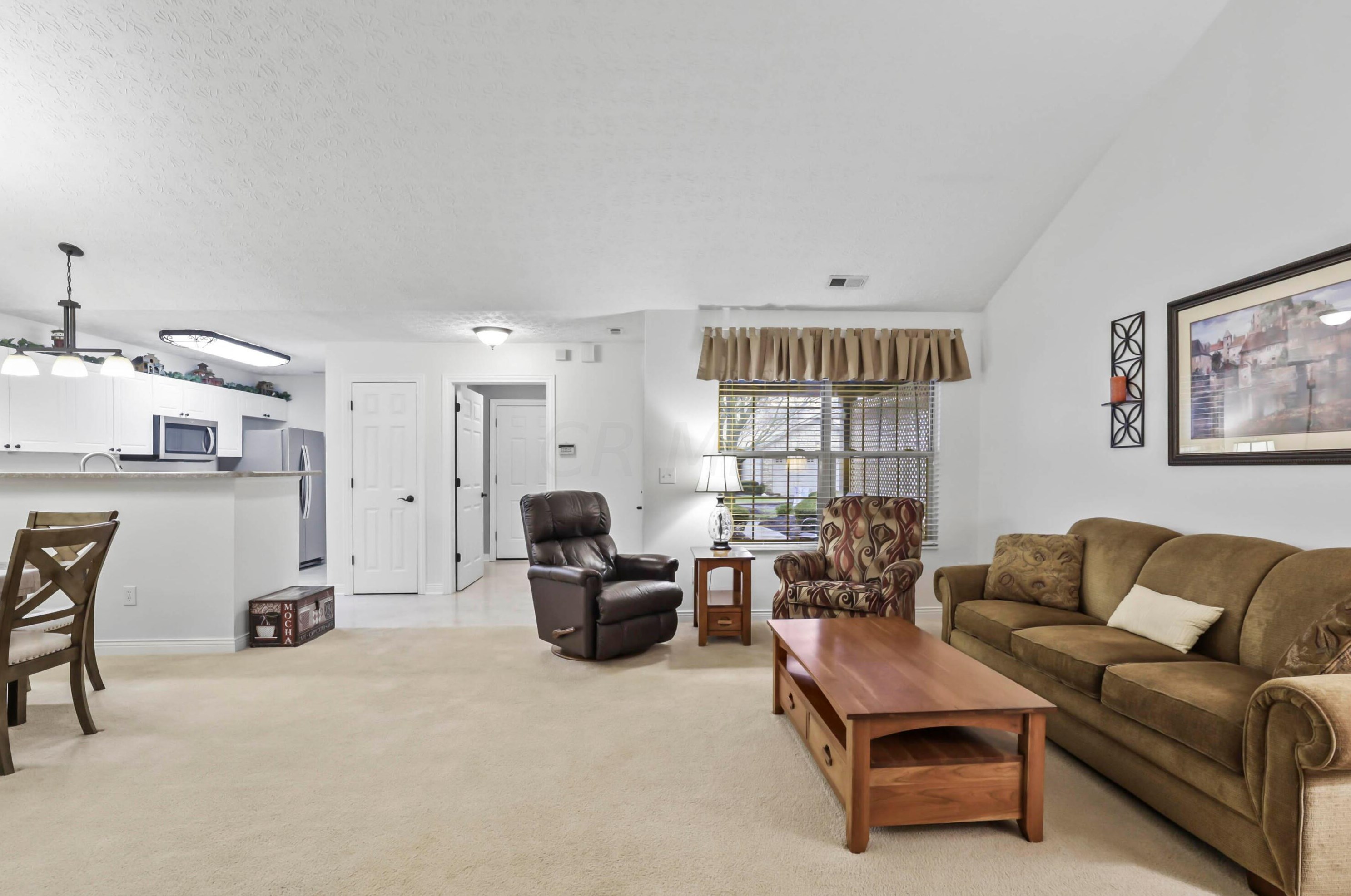 374 Crescent Ct, Westerville OH  43081-2664 exterior