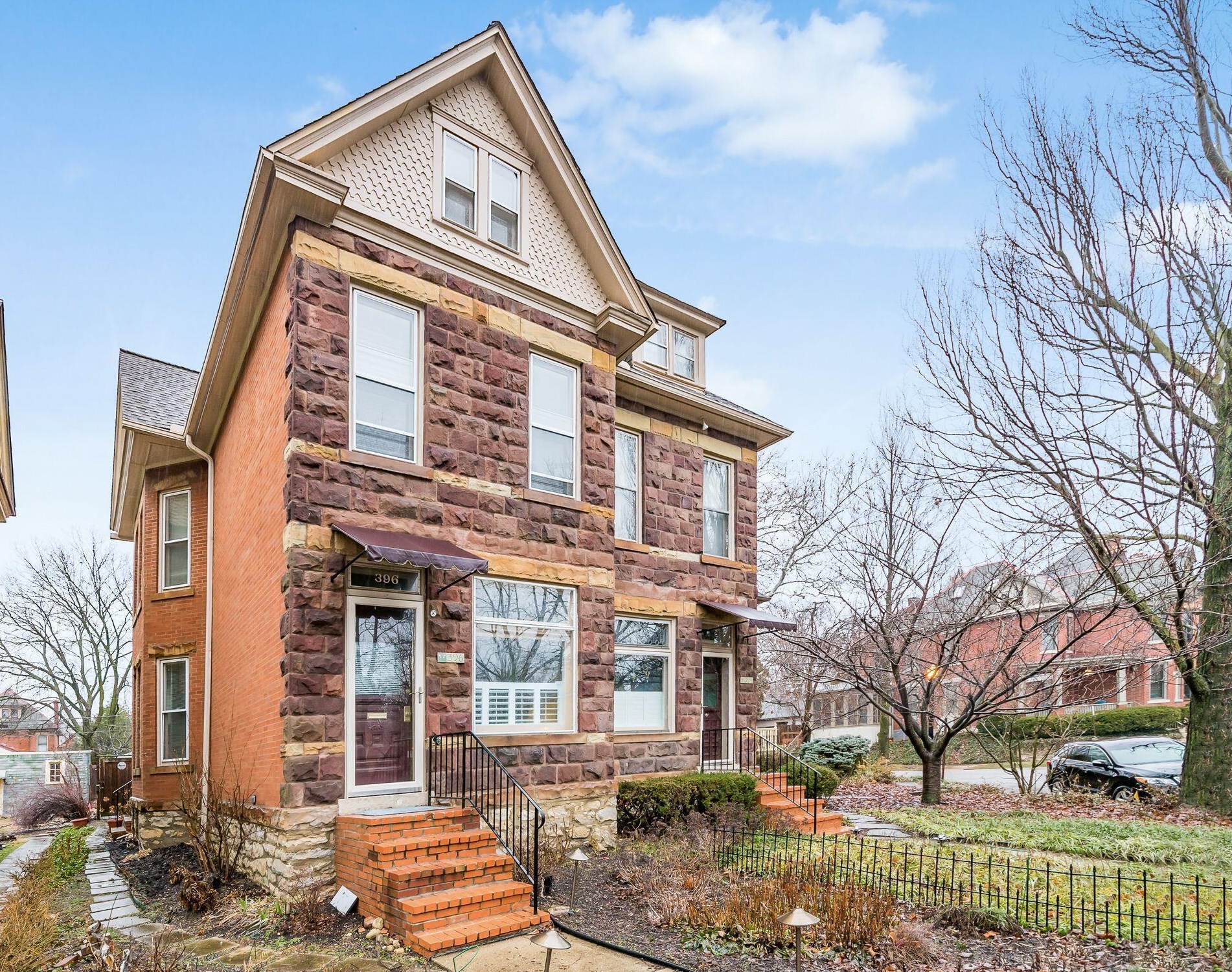 396 7th Ave, Columbus, OH 43201-4526