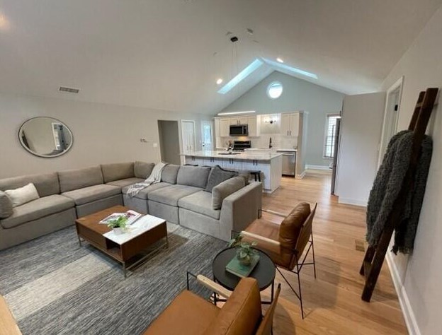 518 Beck St, Columbus OH  43206-1376 exterior