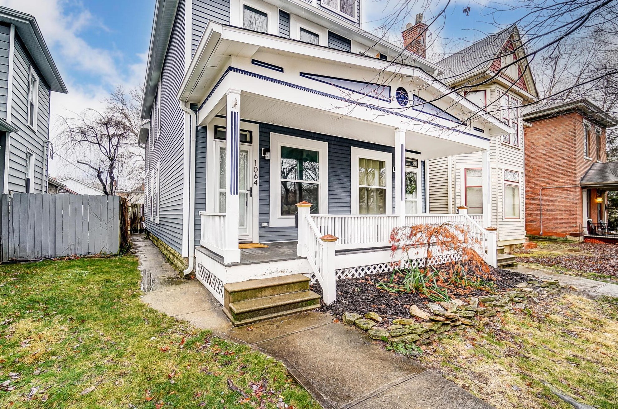 1064 Pennsylvania Ave, Columbus, OH 43201-3337