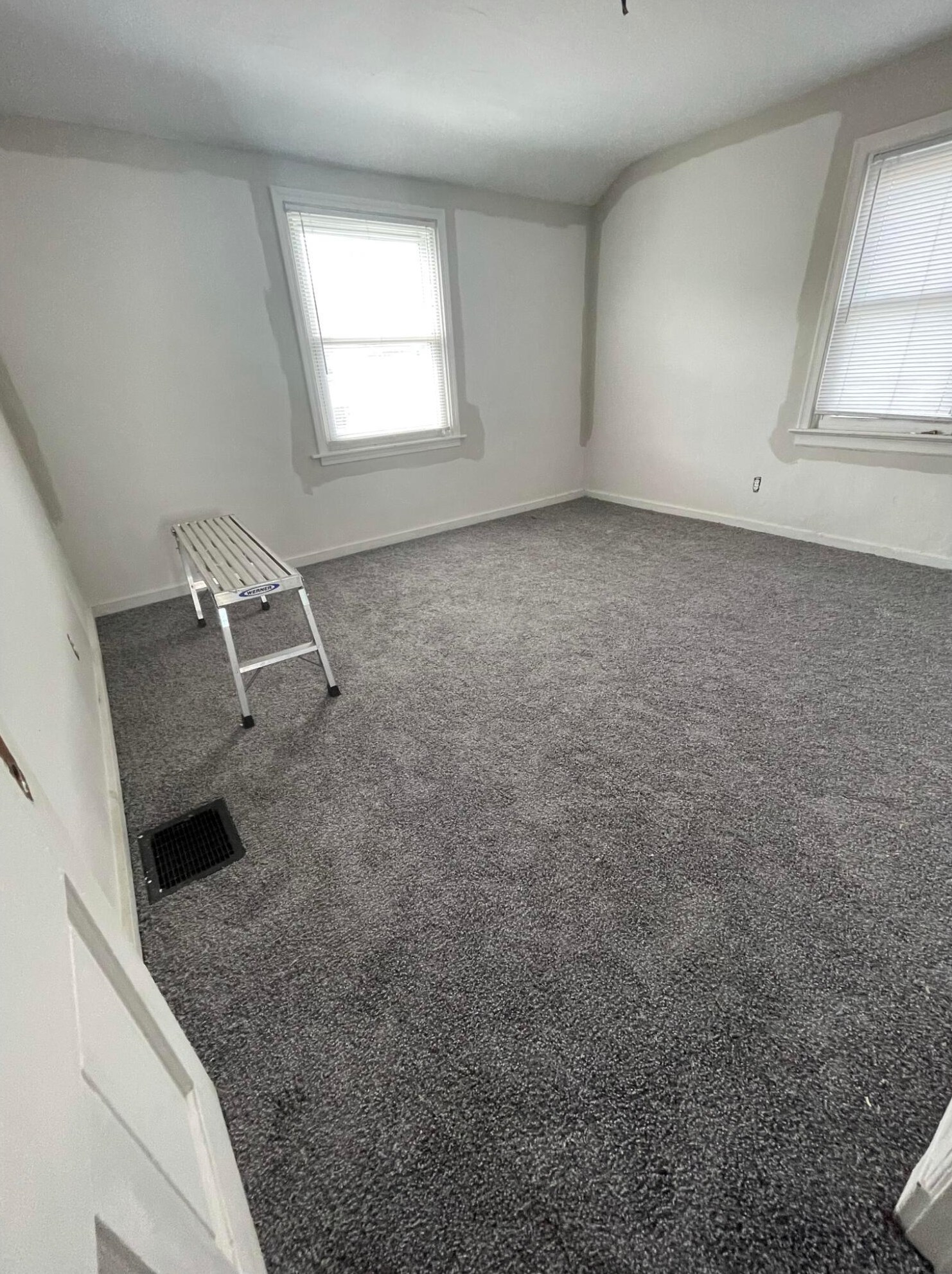 540 Wayne Ave, Columbus OH 43204-3154 exterior