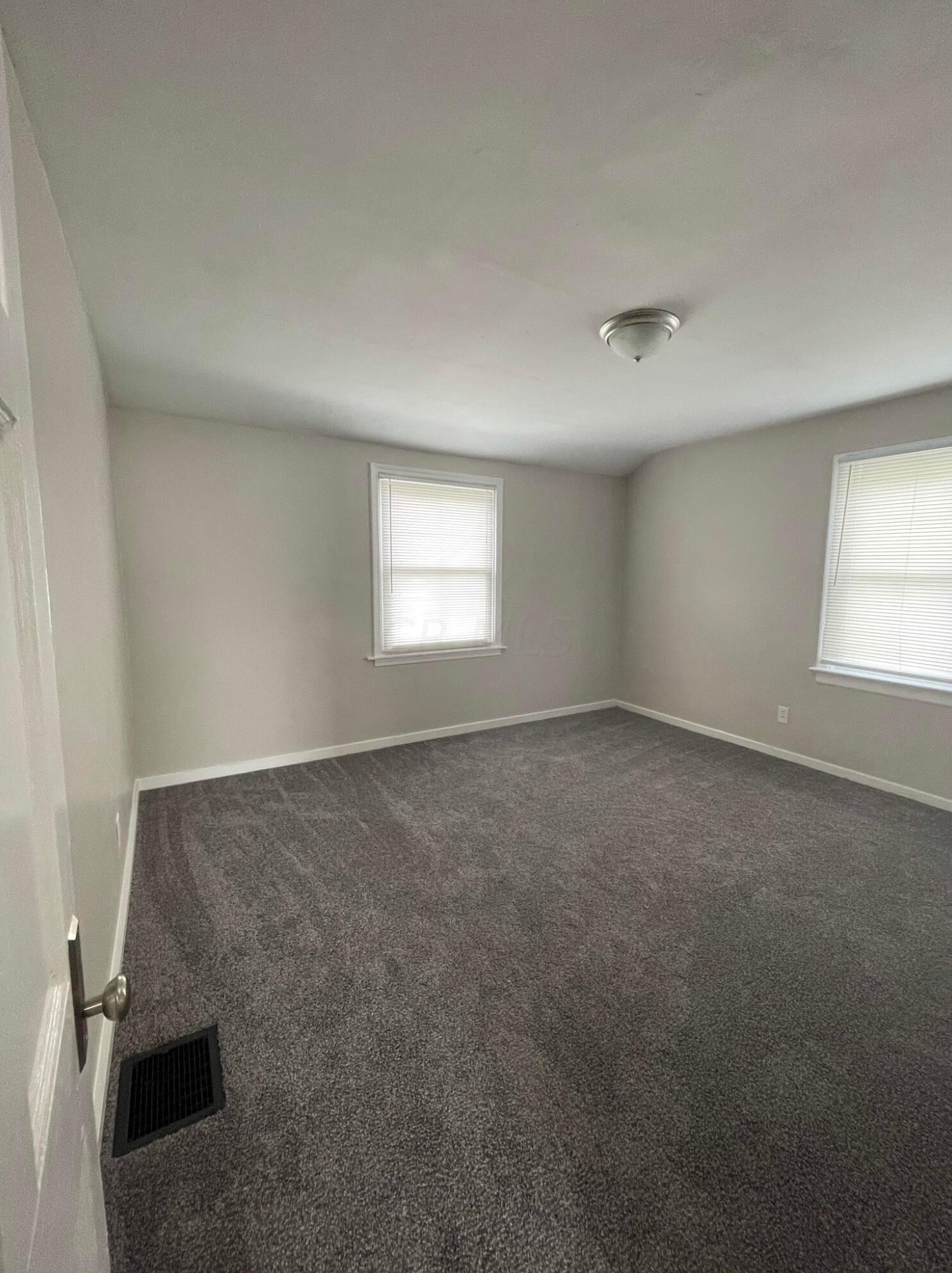 540 Wayne Ave, Columbus OH 43204-3154 exterior