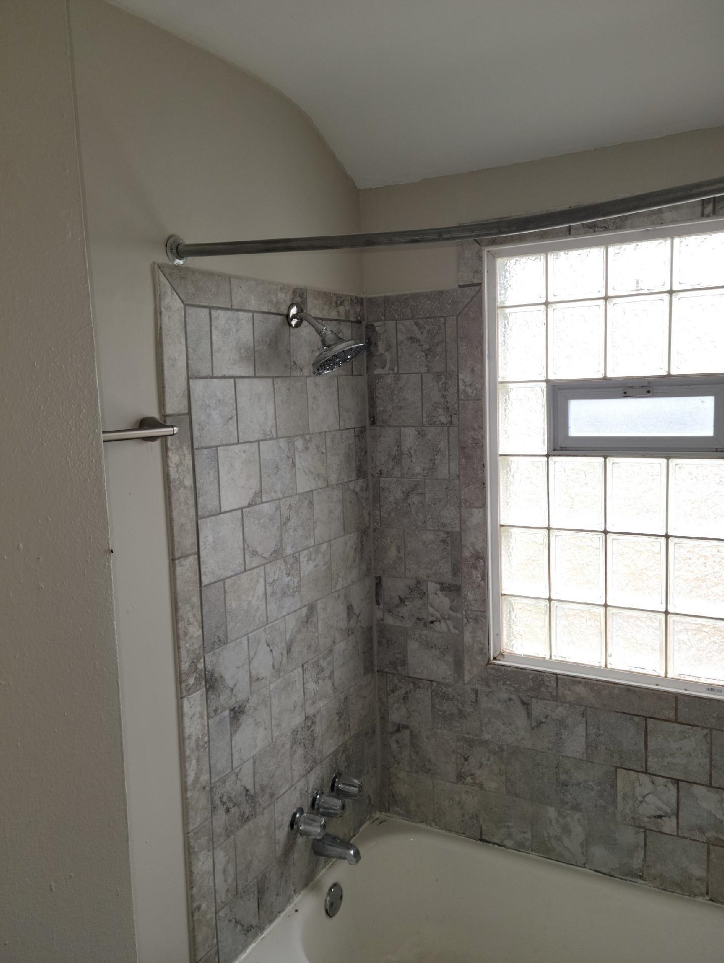 540 Wayne Ave, Columbus OH 43204-3154 exterior