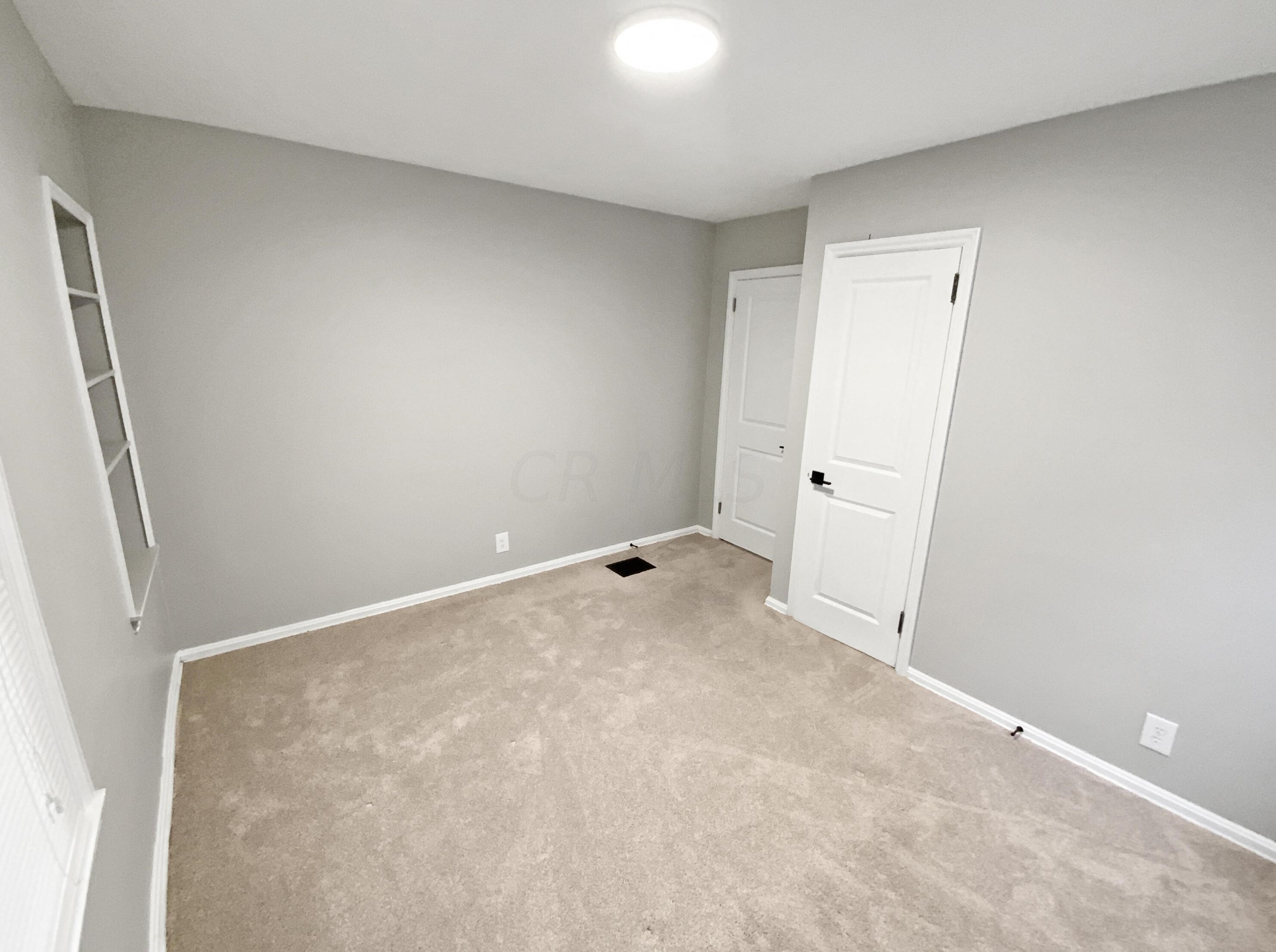 484 Royal Forest Blvd, Columbus OH  43214-1810 exterior