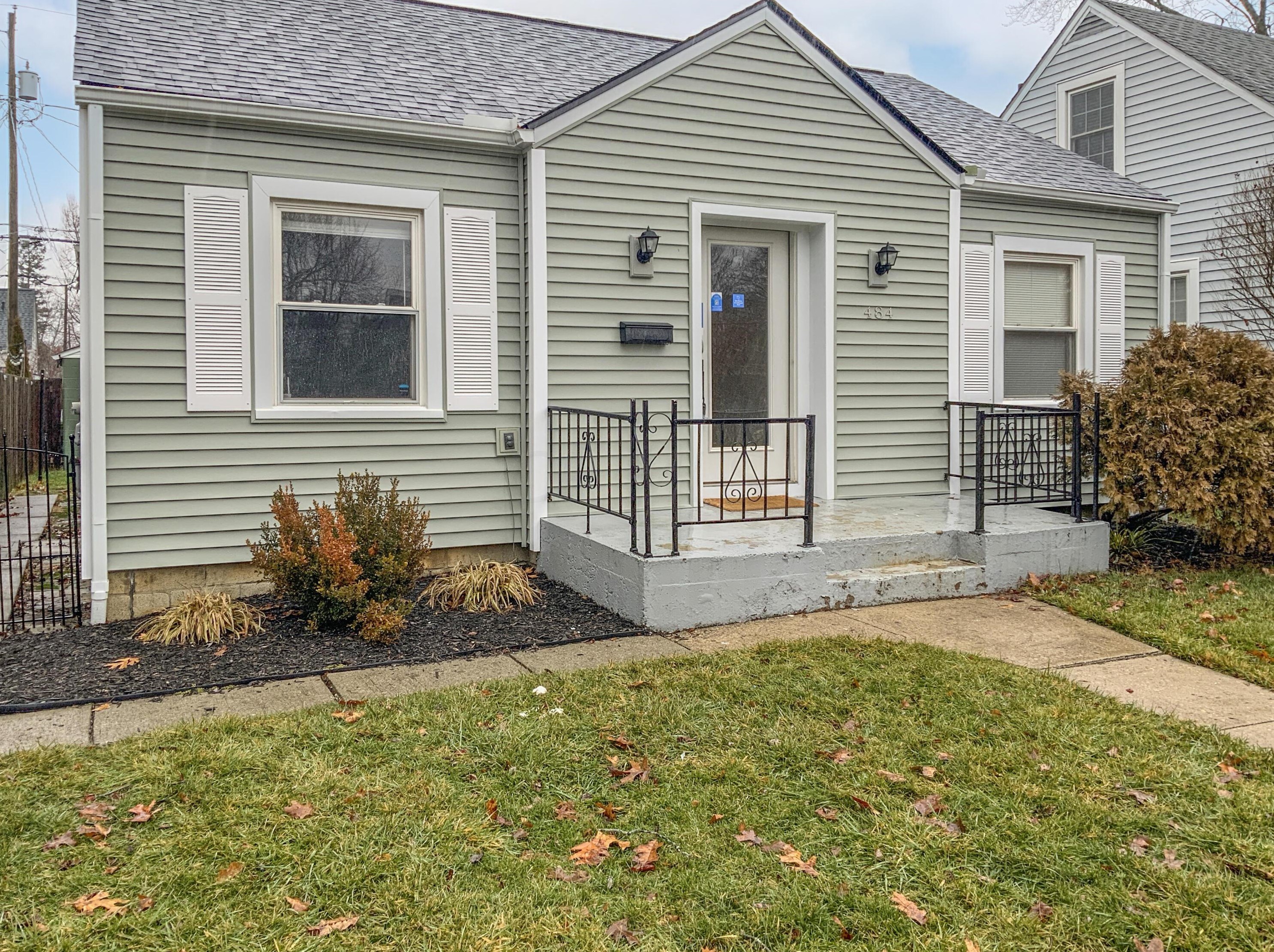 484 Royal Forest Blvd, Columbus OH  43214-1810 exterior