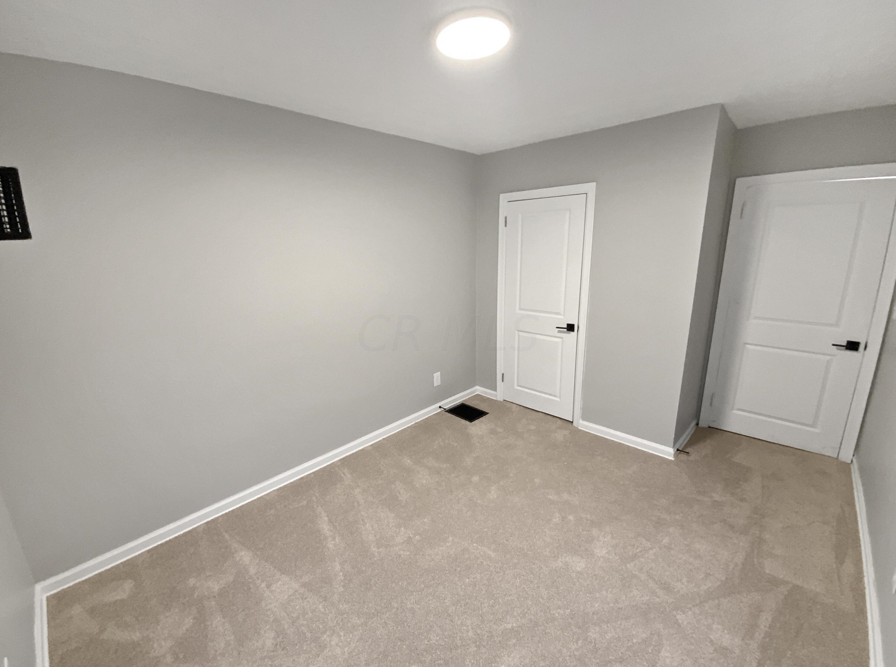 484 Royal Forest Blvd, Columbus OH  43214-1810 exterior