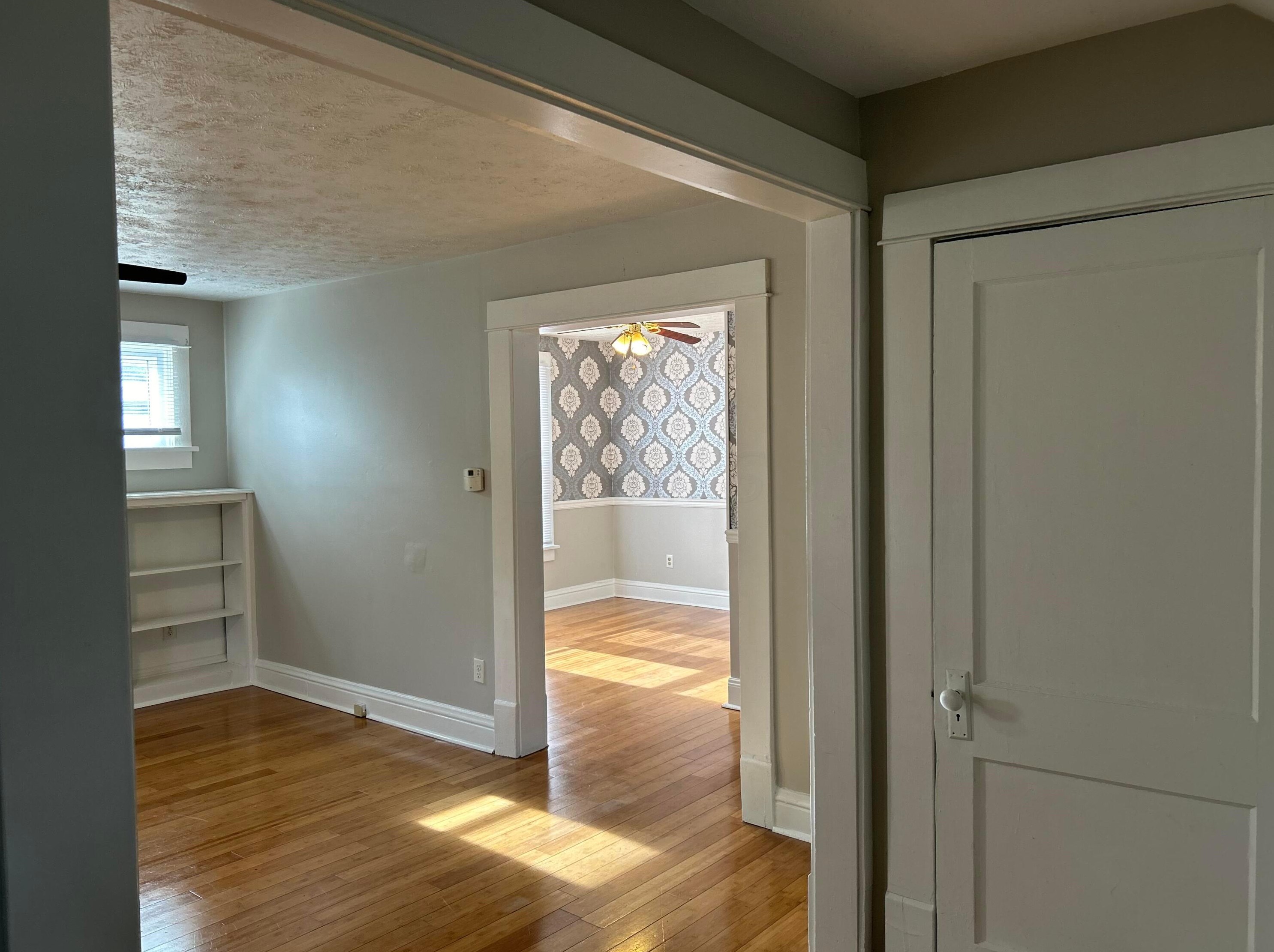 411 Maplewood Ave, Columbus, OH 43213-1734