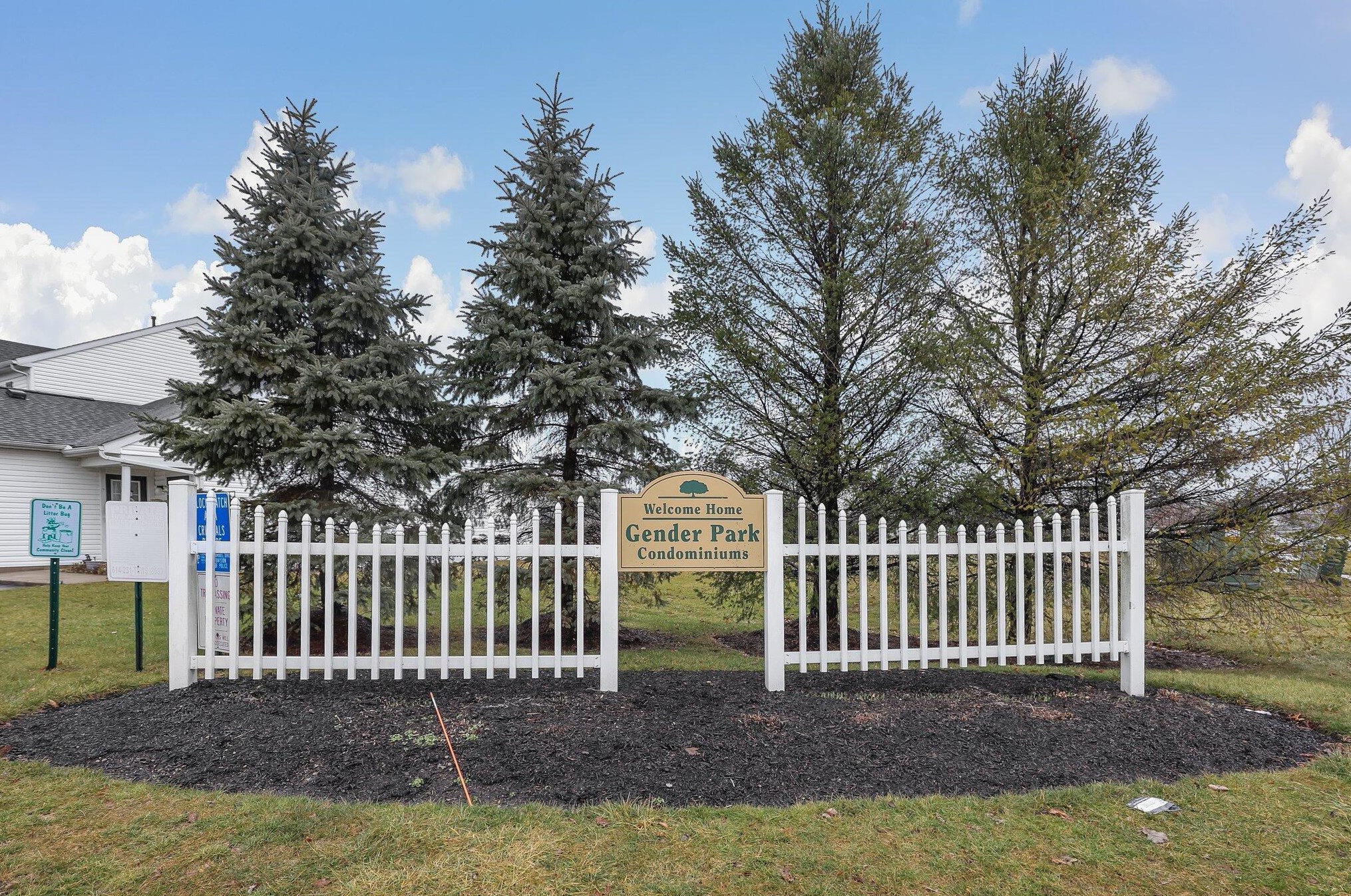 6774 Lagrange Dr, Cnl Wnchstr OH  43110-8207 exterior