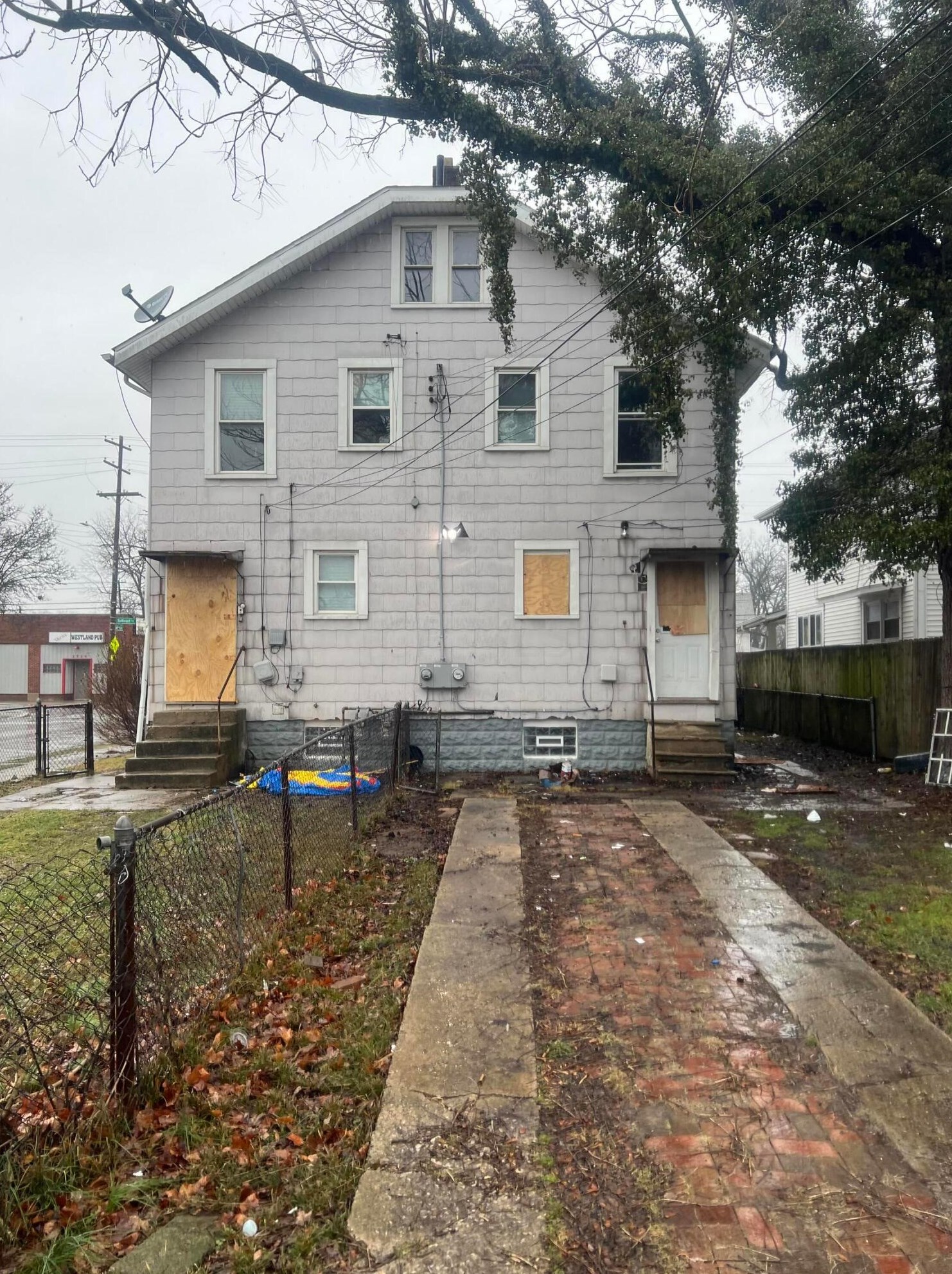 2511 2513 Sullivant Ave, Columbus, OH 43204