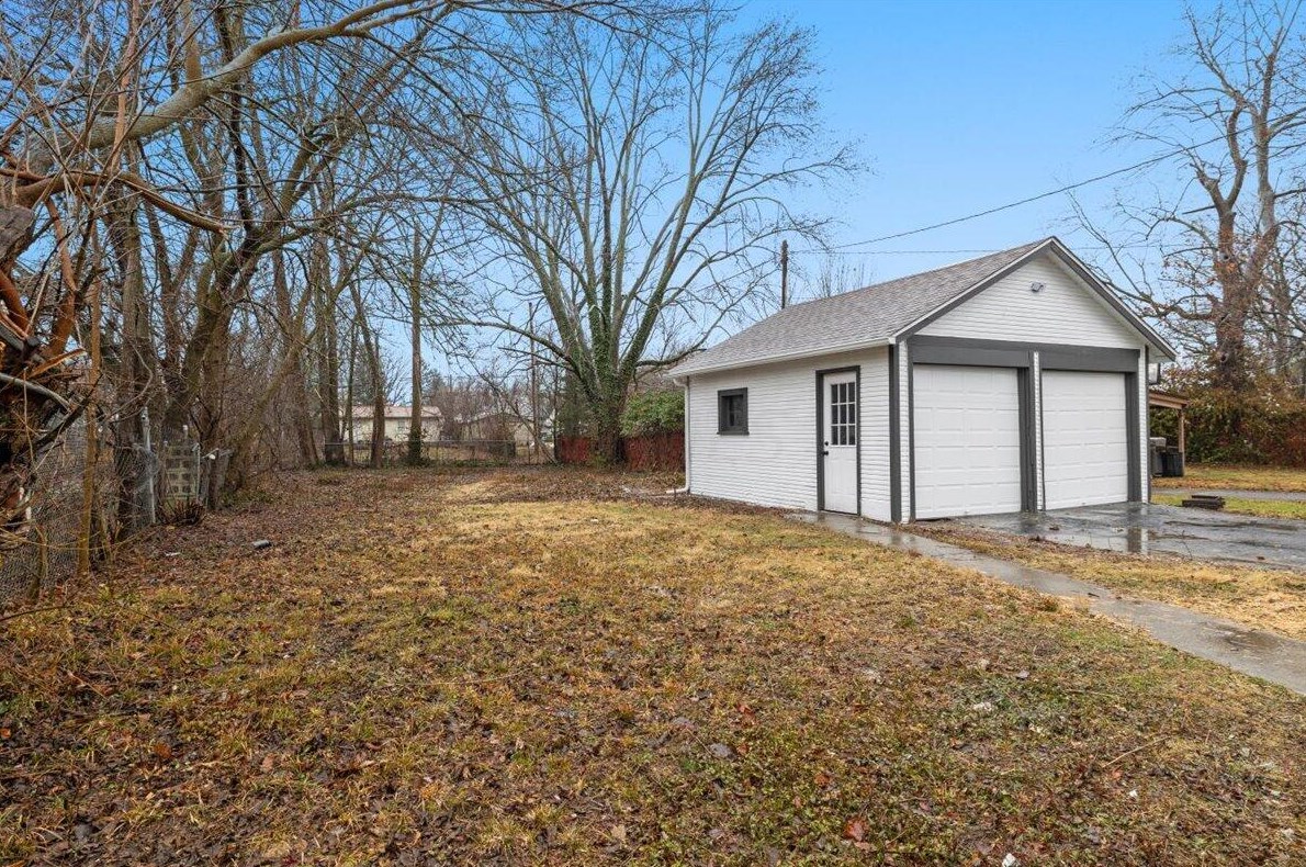 1063 Northridge Rd, Columbus OH  43224-2739 exterior