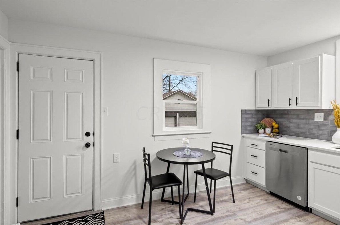 1063 Northridge Rd, Columbus OH  43224-2739 exterior