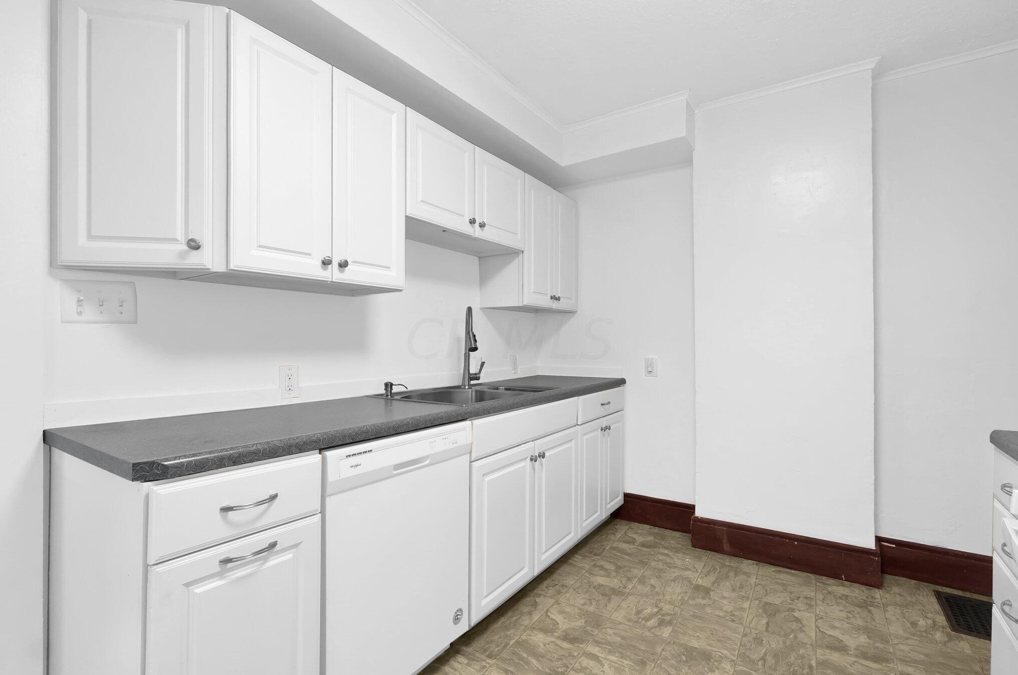 199 Markison Ave, Columbus OH 43207-1131 exterior