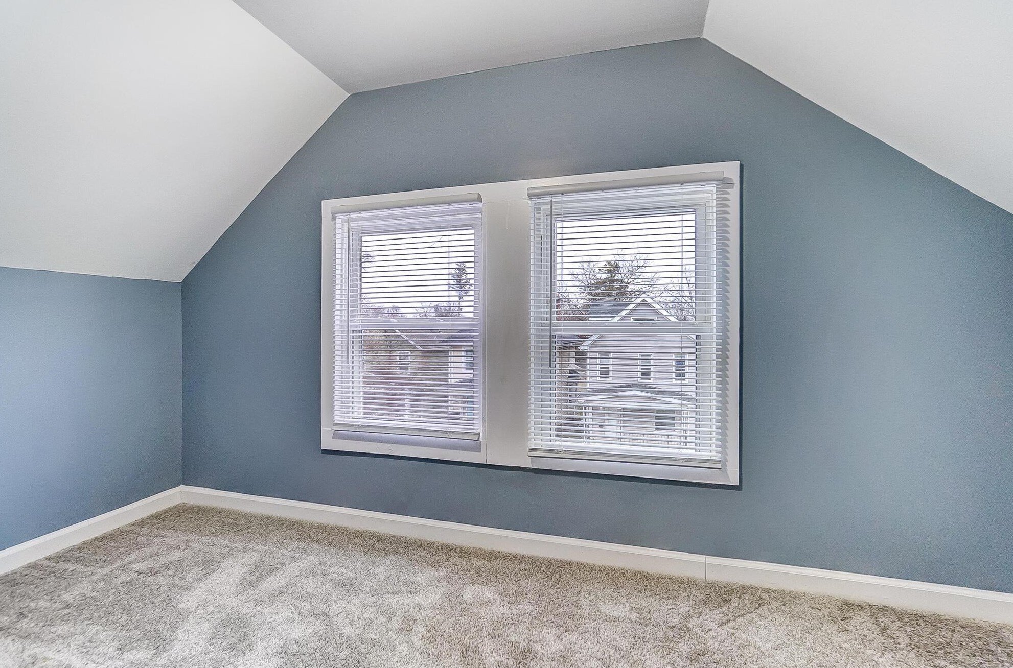 881 Gilbert St, Columbus OH 43206-1520 exterior