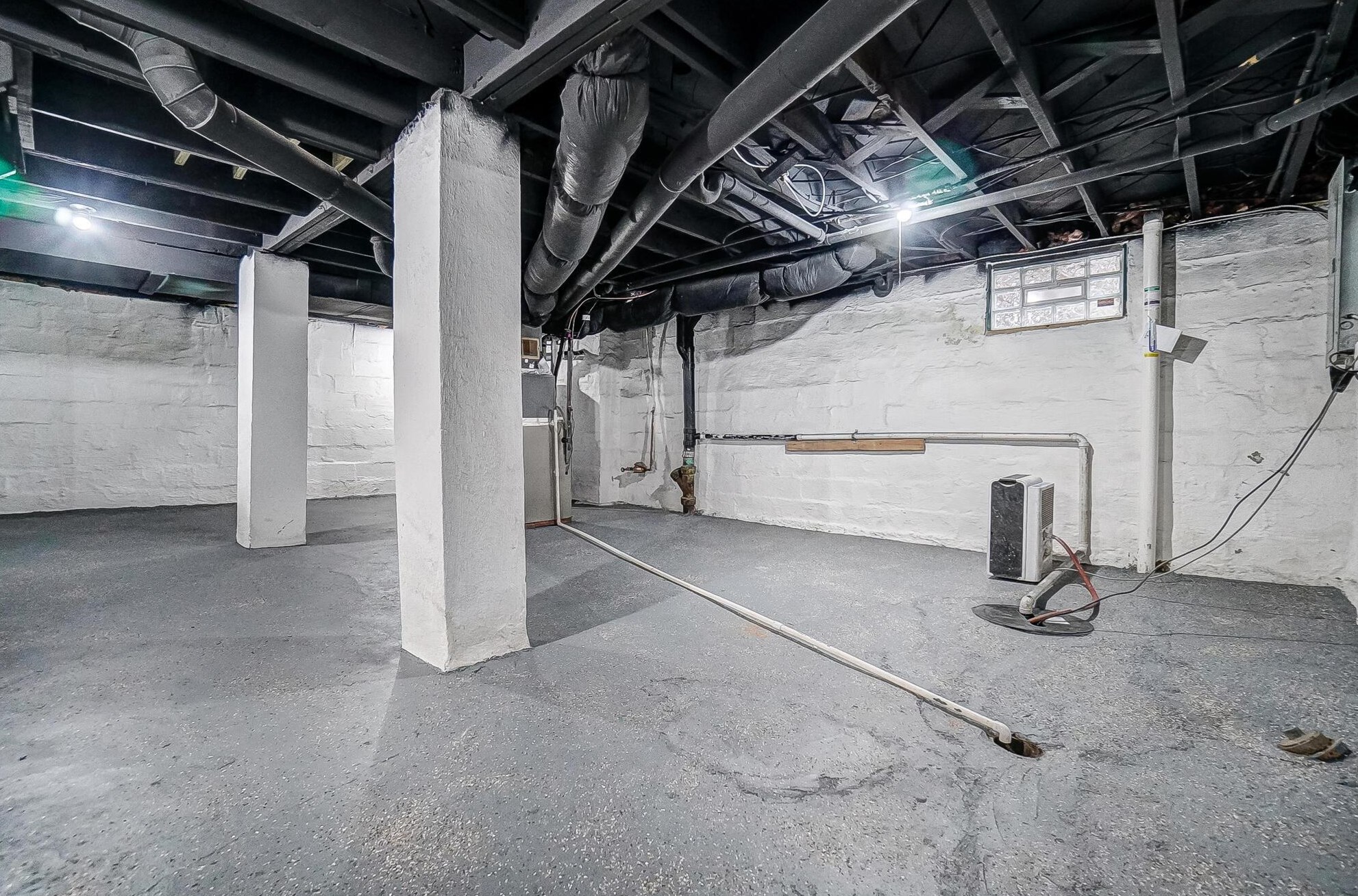 881 Gilbert St, Columbus OH 43206-1520 exterior