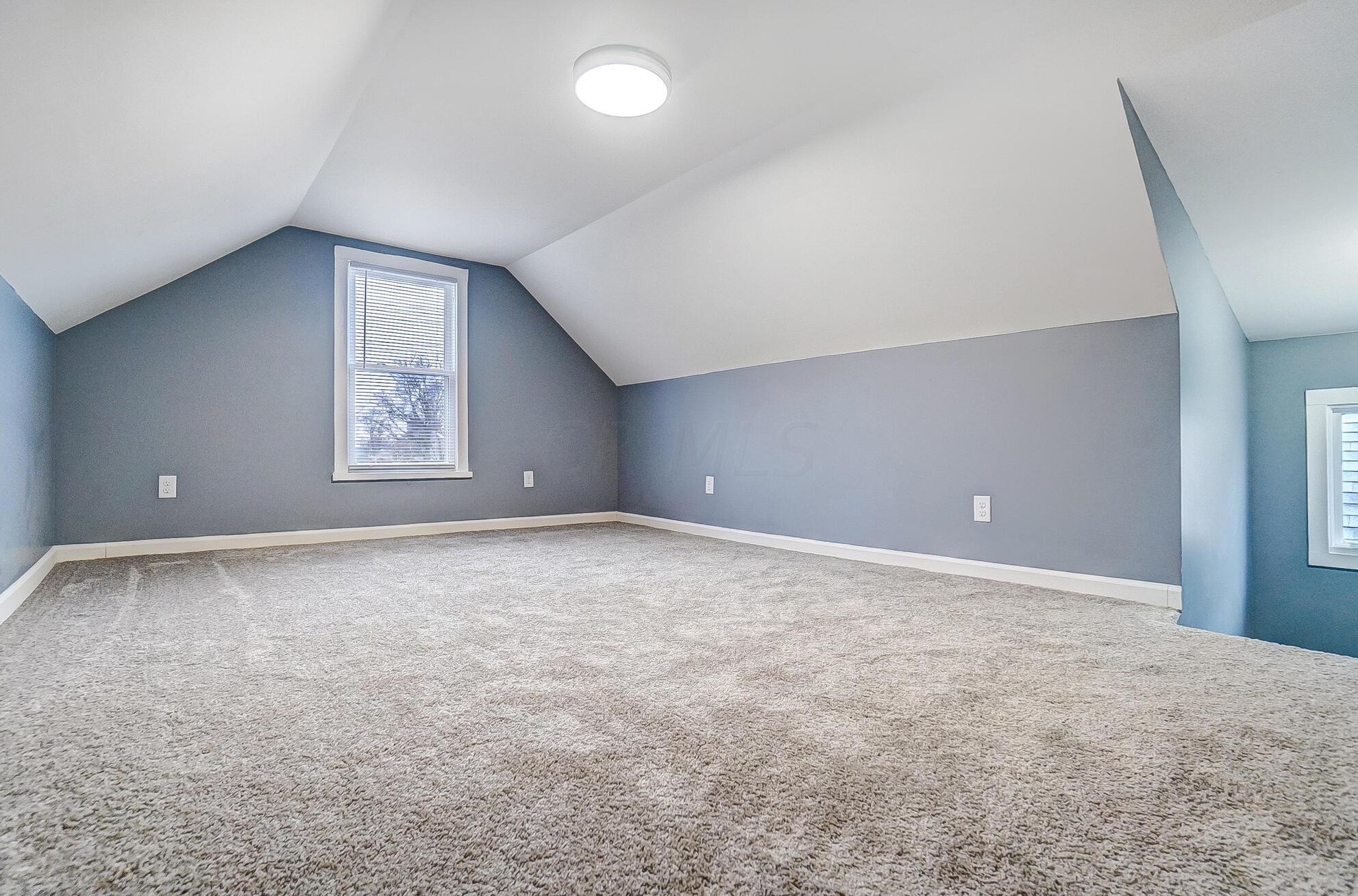 881 Gilbert St, Columbus OH 43206-1520 exterior