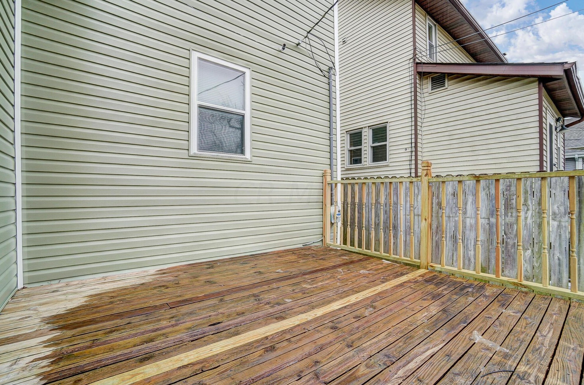 881 Gilbert St, Columbus OH 43206-1520 exterior