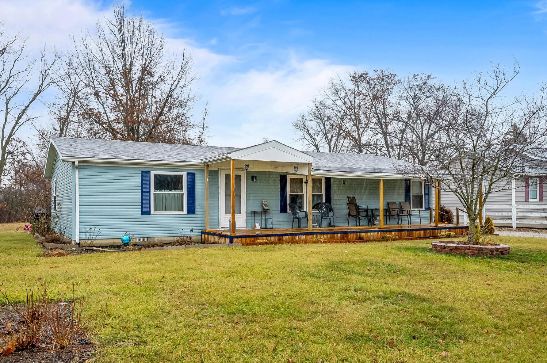 1758 Harris Dr, Marion, OH 43302-8105