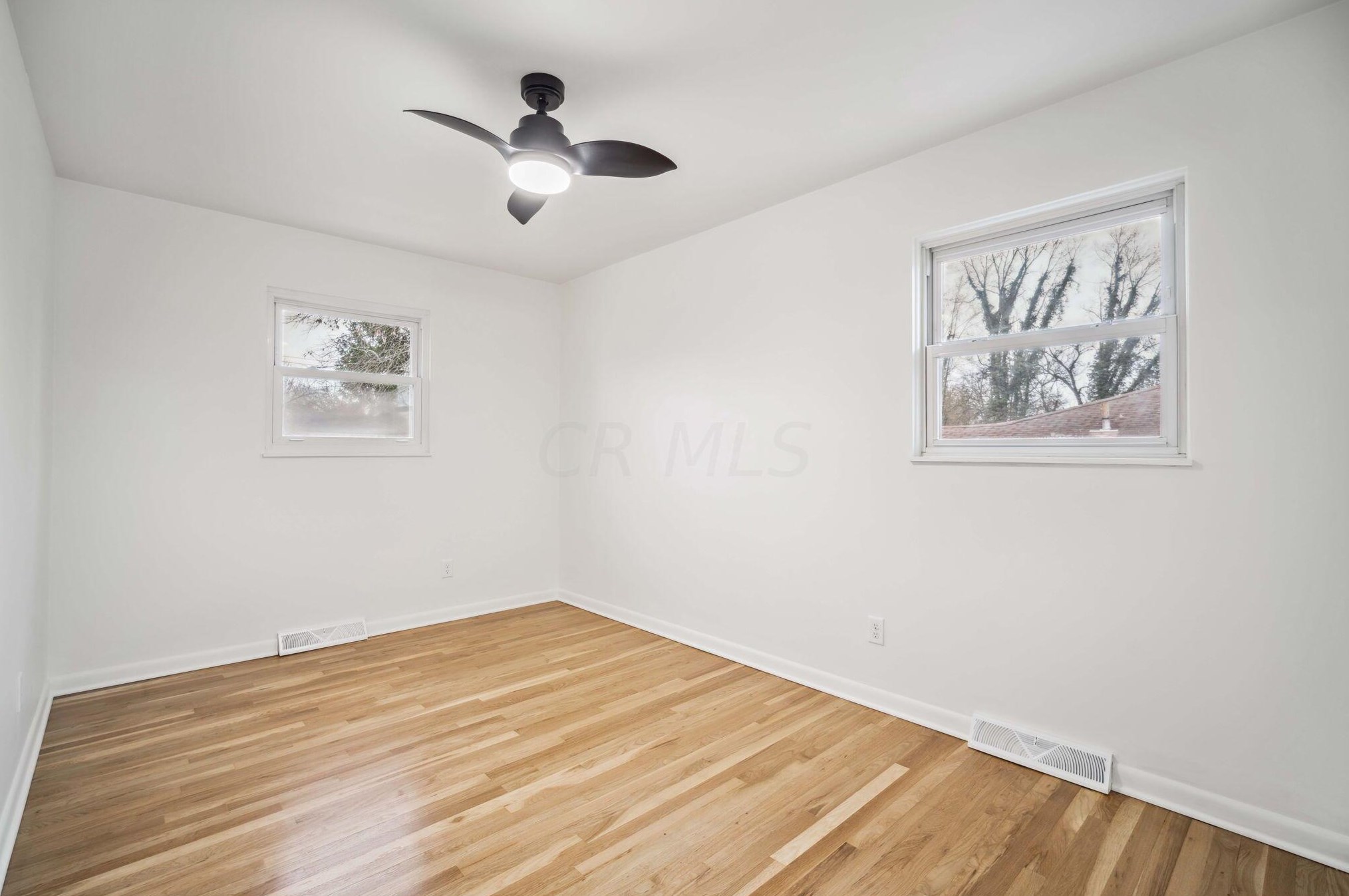 2649 Burnaby Dr, Columbus OH  43209-3201 exterior