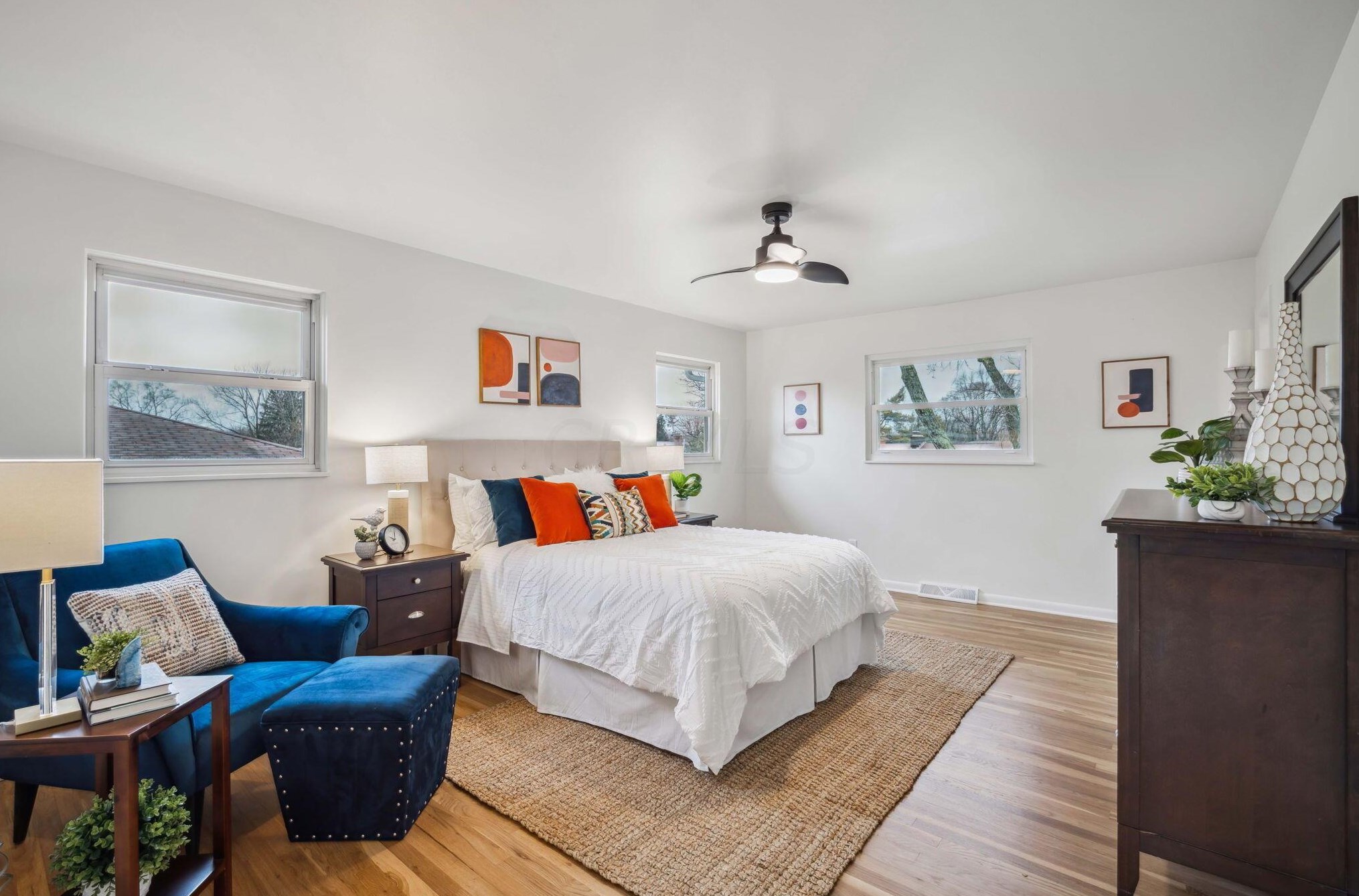 2649 Burnaby Dr, Columbus OH  43209-3201 exterior