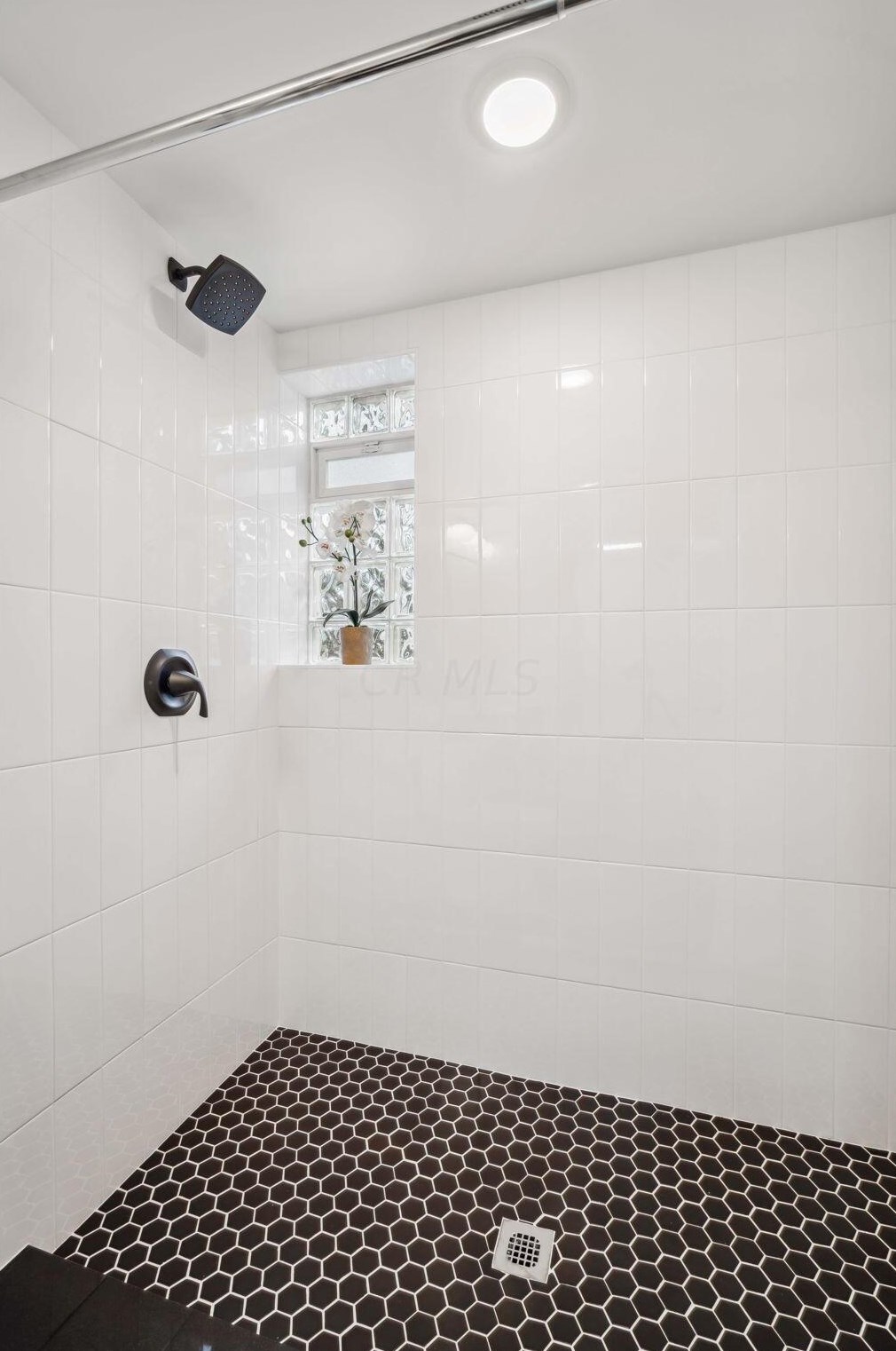 2649 Burnaby Dr, Columbus OH  43209-3201 exterior