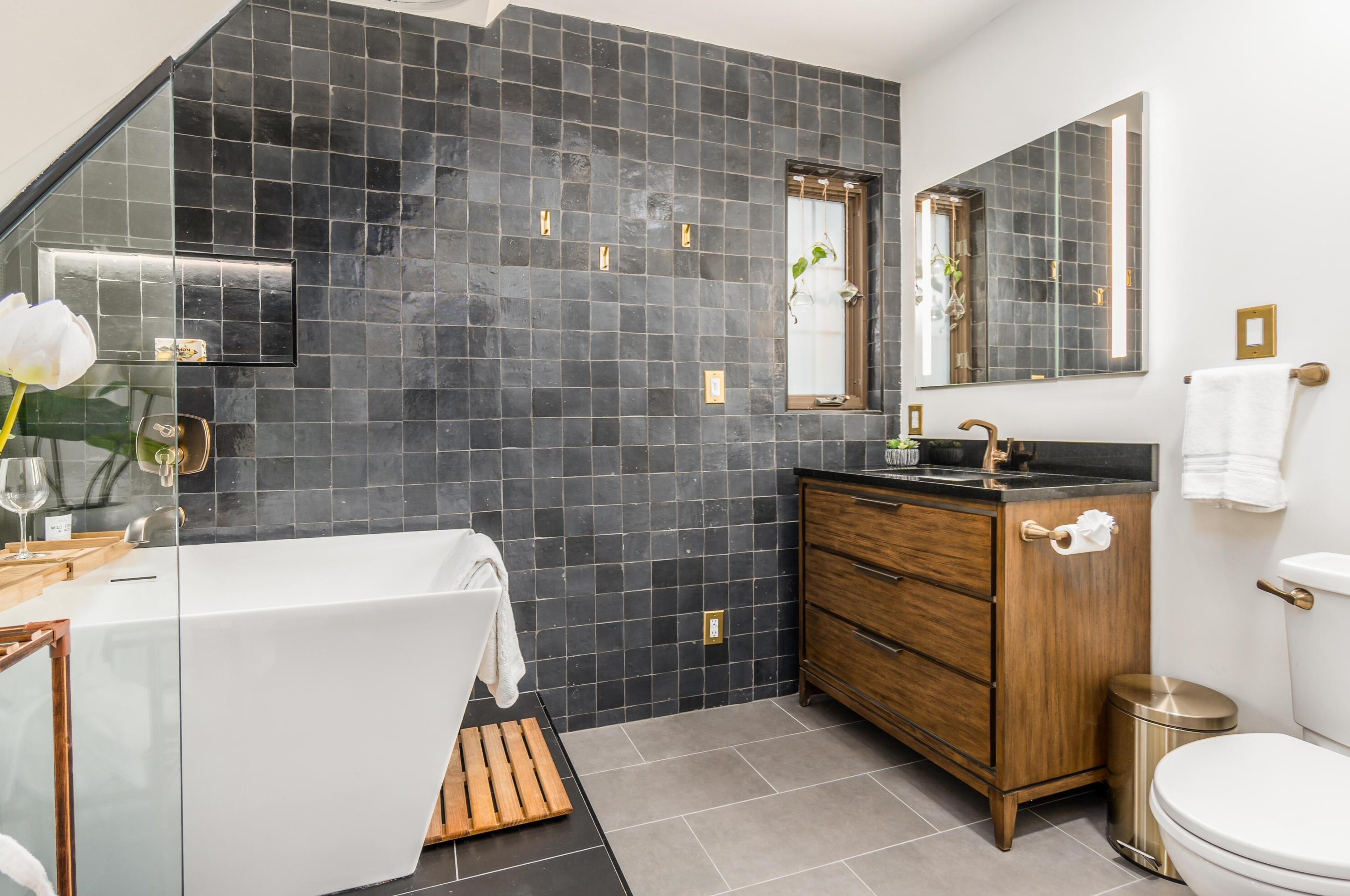 47 Ardmore Rd, Columbus OH  43209-1446 exterior