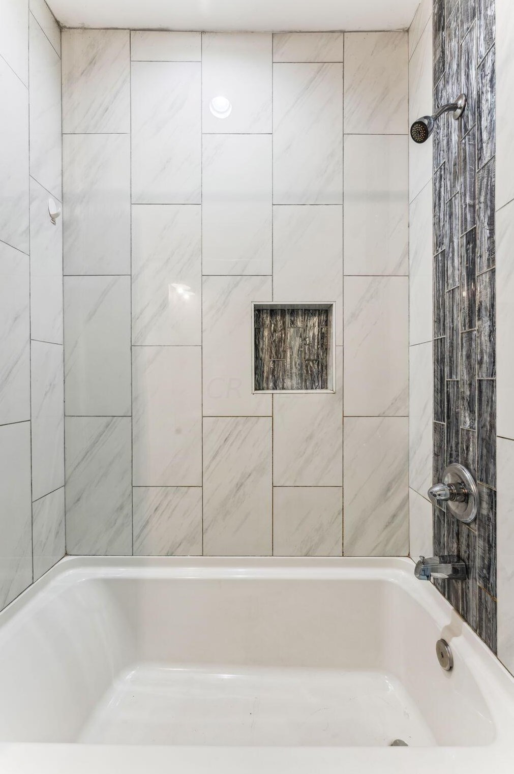 72 Eureka Ave, Columbus OH  43204-3200 exterior