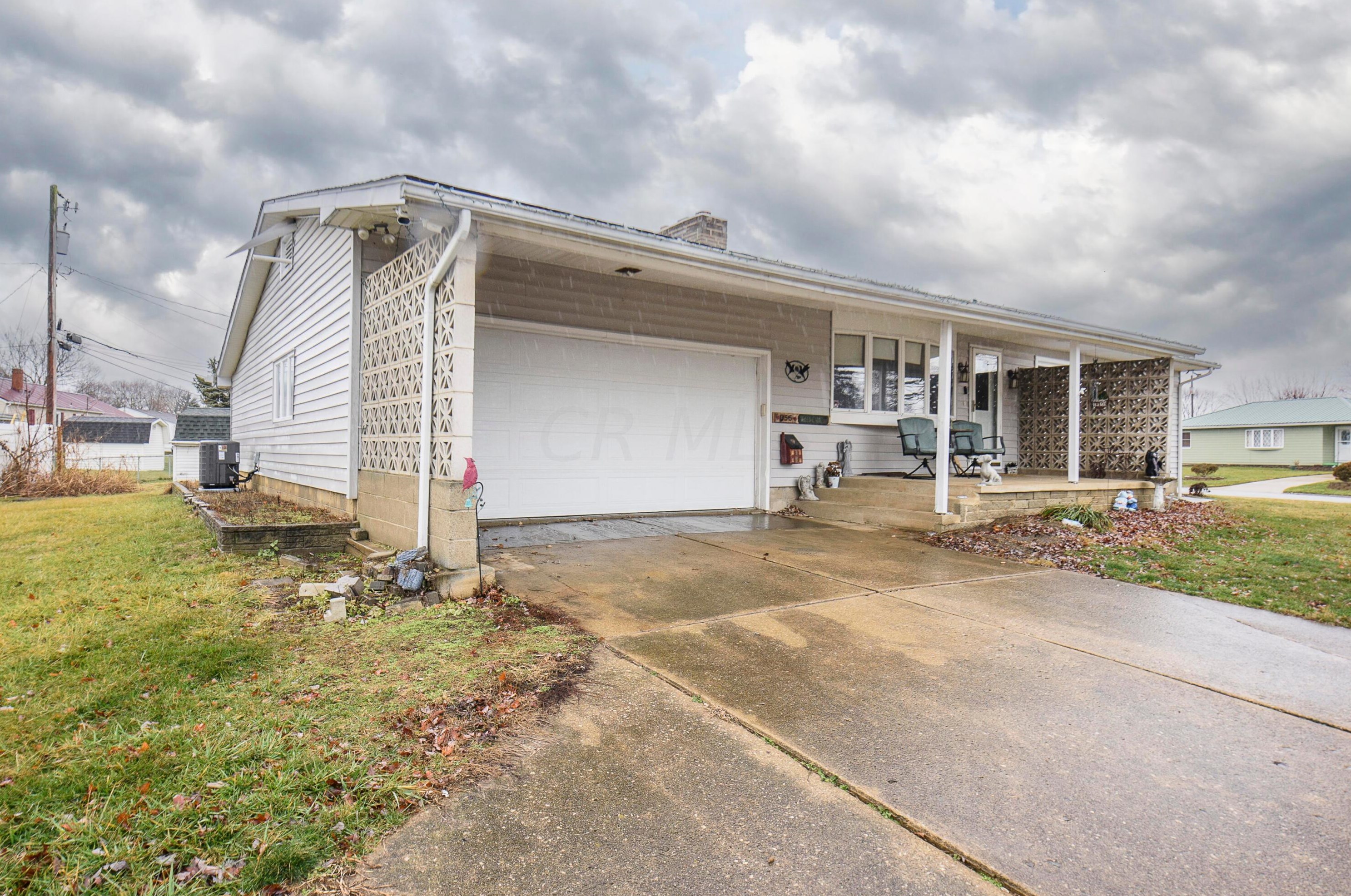 355 Lewis Rd, Circleville OH  43113-1322 exterior