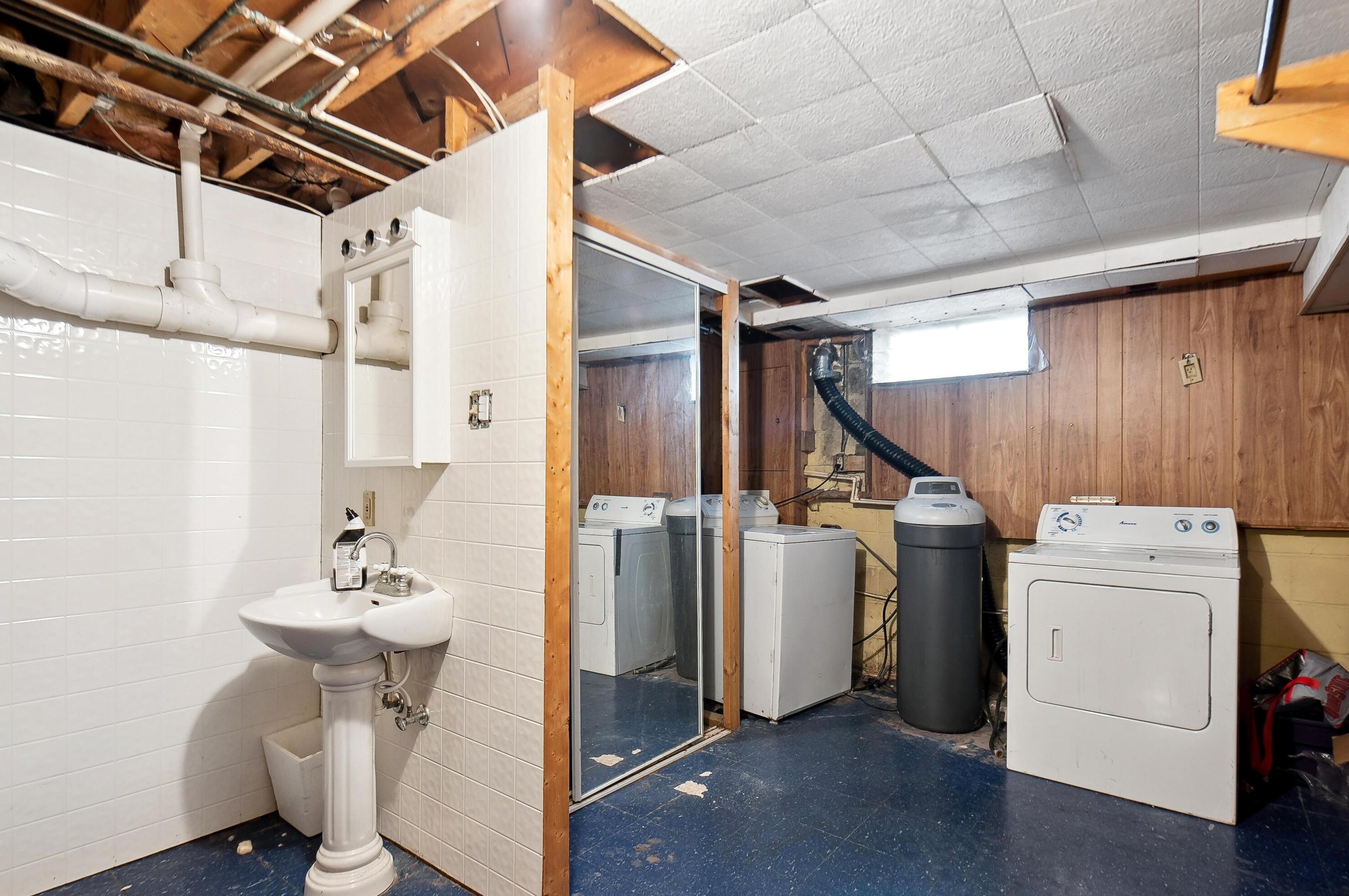 355 Lewis Rd, Circleville OH  43113-1322 exterior