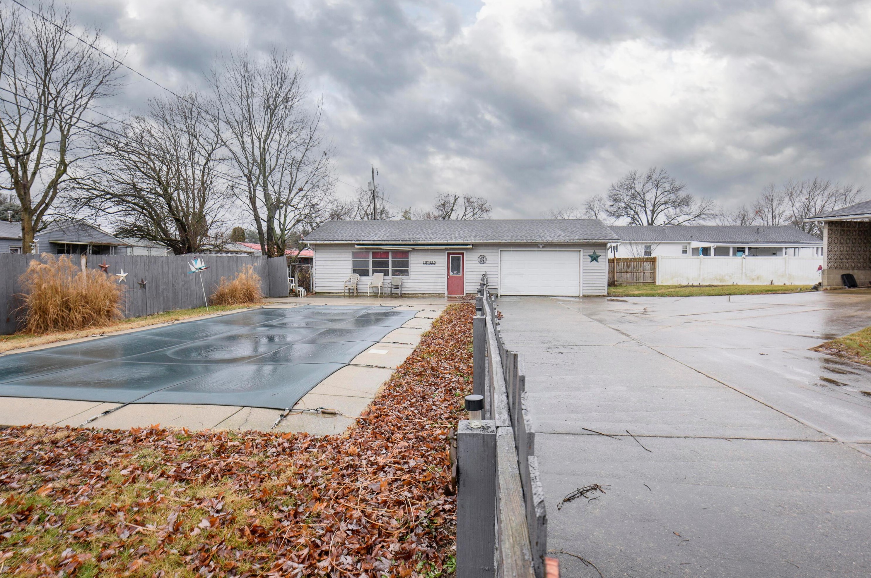 355 Lewis Rd, Circleville OH  43113-1322 exterior