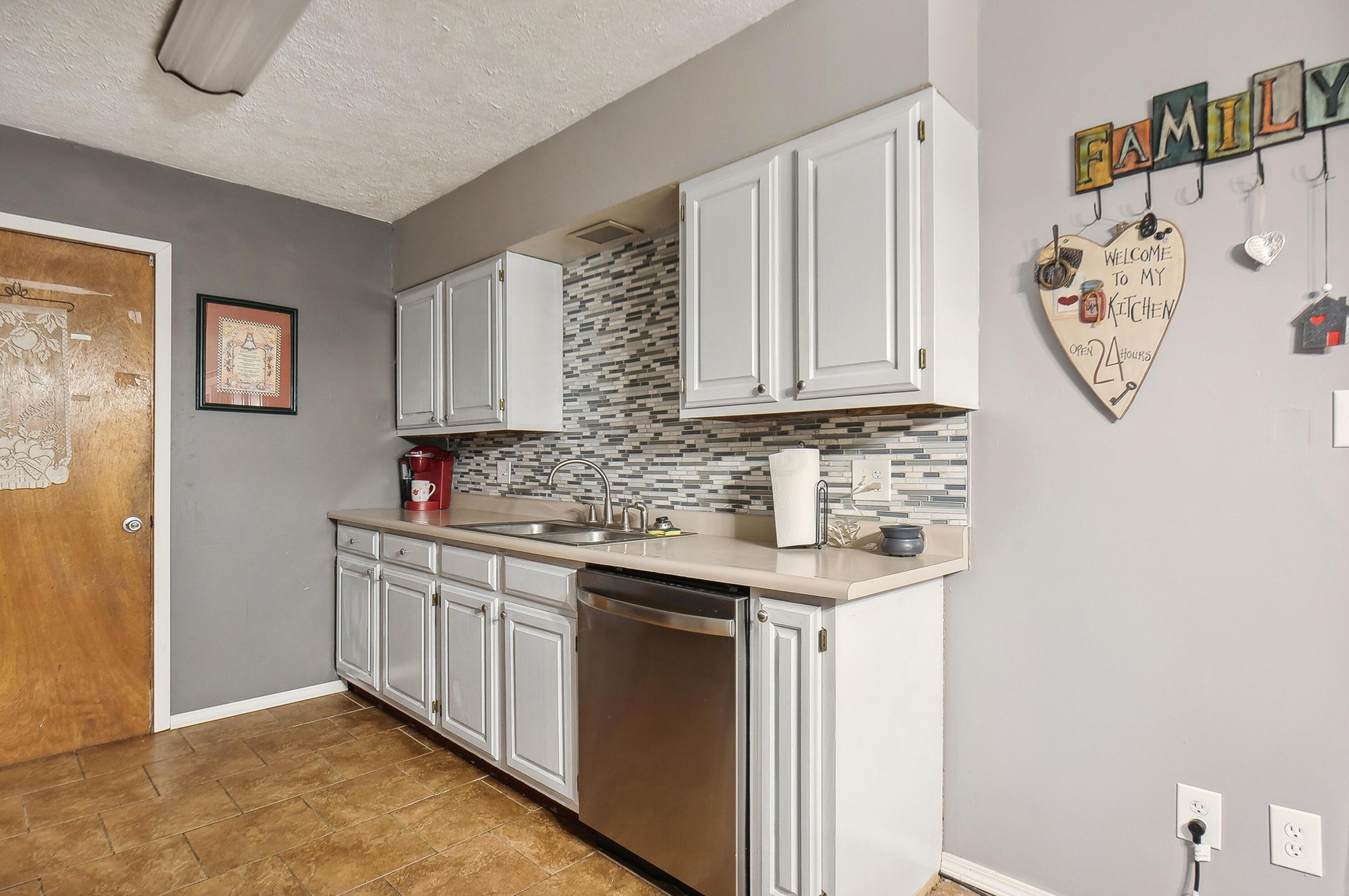 355 Lewis Rd, Circleville OH  43113-1322 exterior
