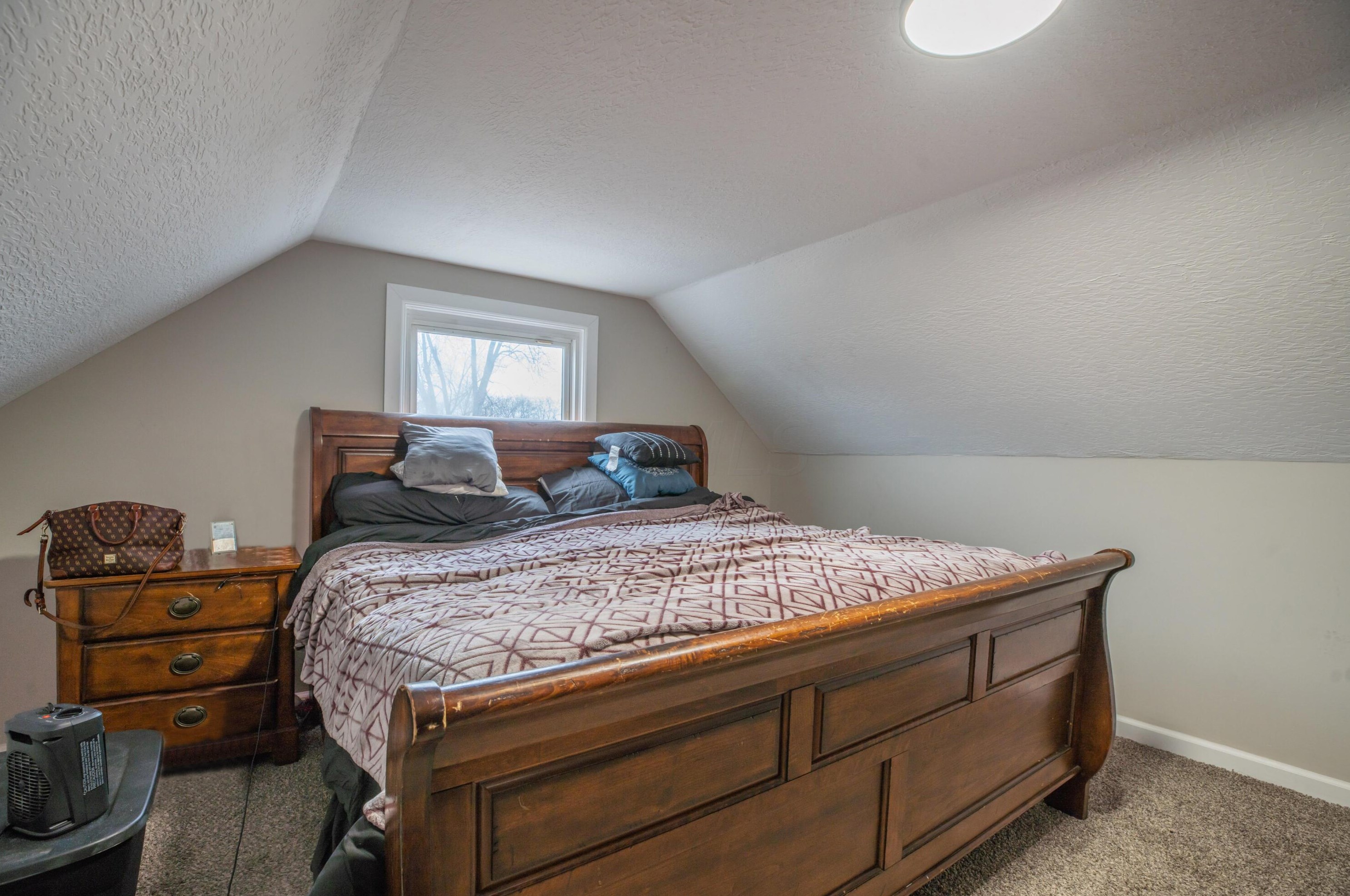 2203 Grasmere Ave, Columbus OH 43211-2142 exterior