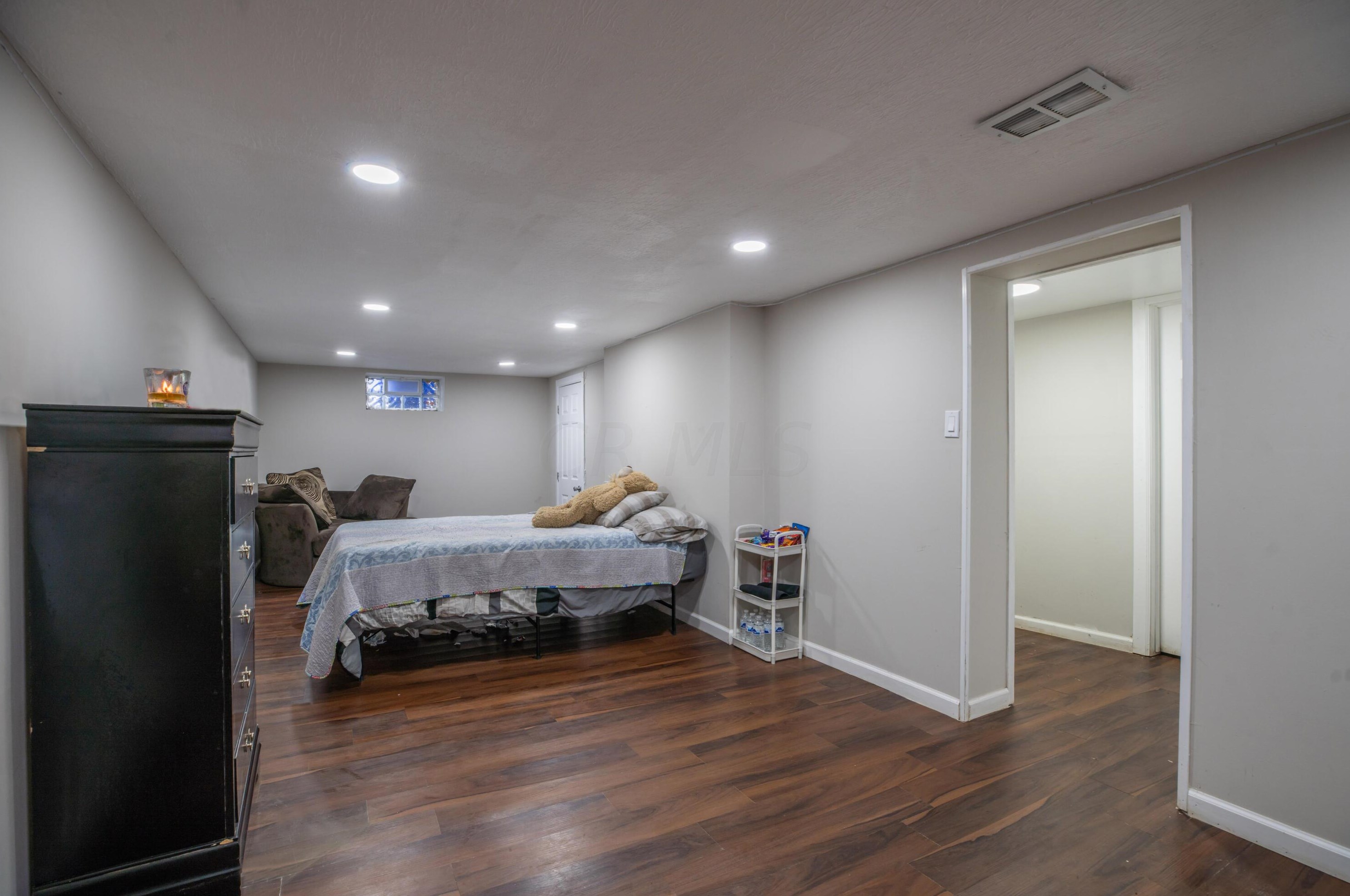 2203 Grasmere Ave, Columbus OH 43211-2142 exterior